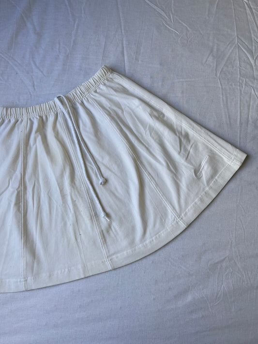 White pleated mini tennis skirt (S/M)