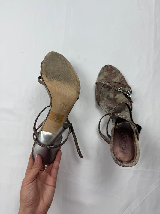 Brown & gold charms heels (41)