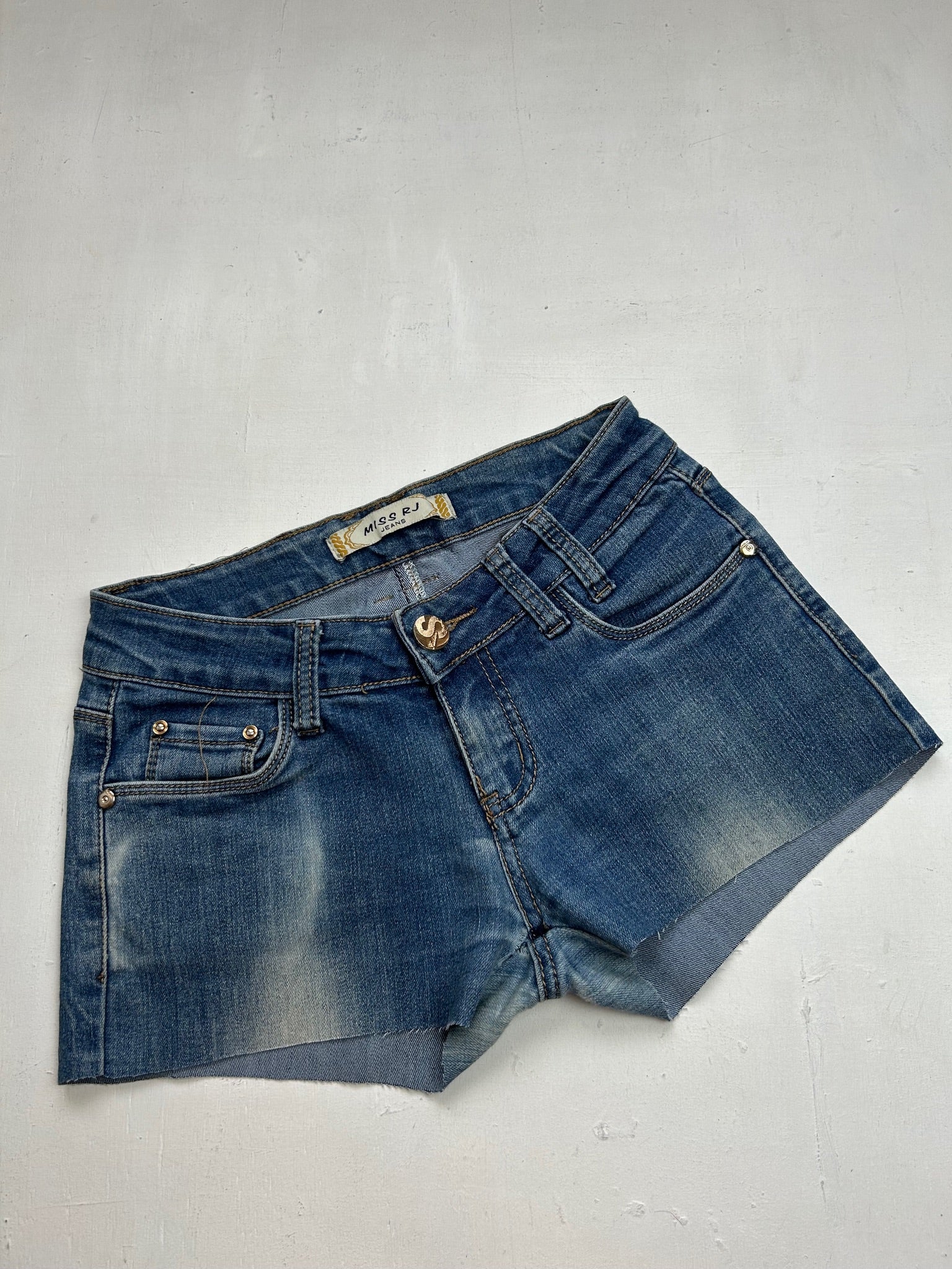 Blue low rise denim mini short (XS)