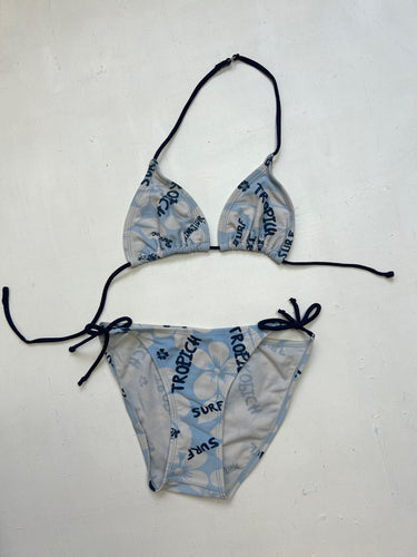 Baby blue spell out logo y2k vintage bikini set (XS)