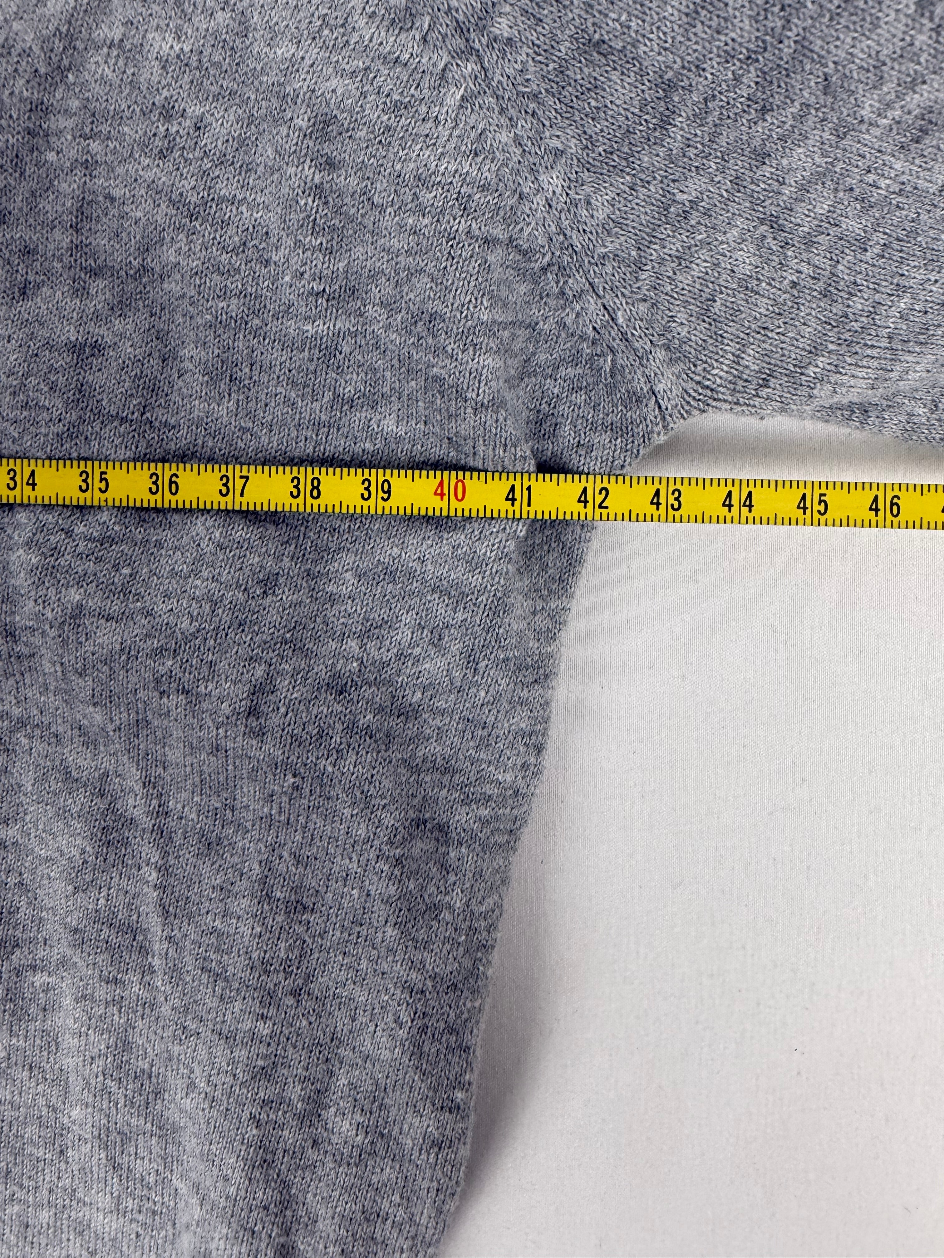 Grey V neck jumper (M)
