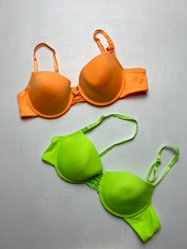 Neon lace balcony vintage bra (95B)