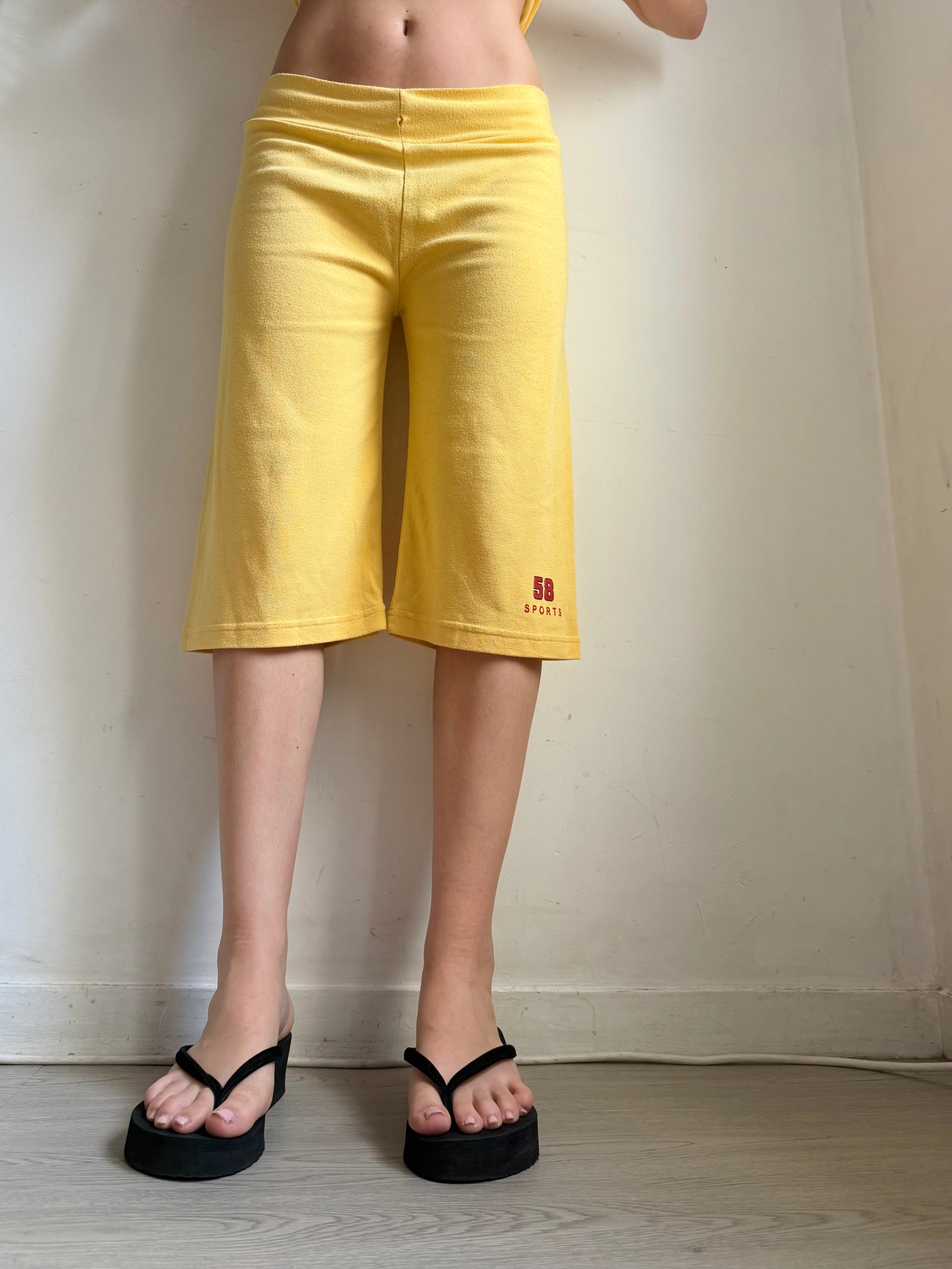 Yellow activewear capri pants + top set (M)