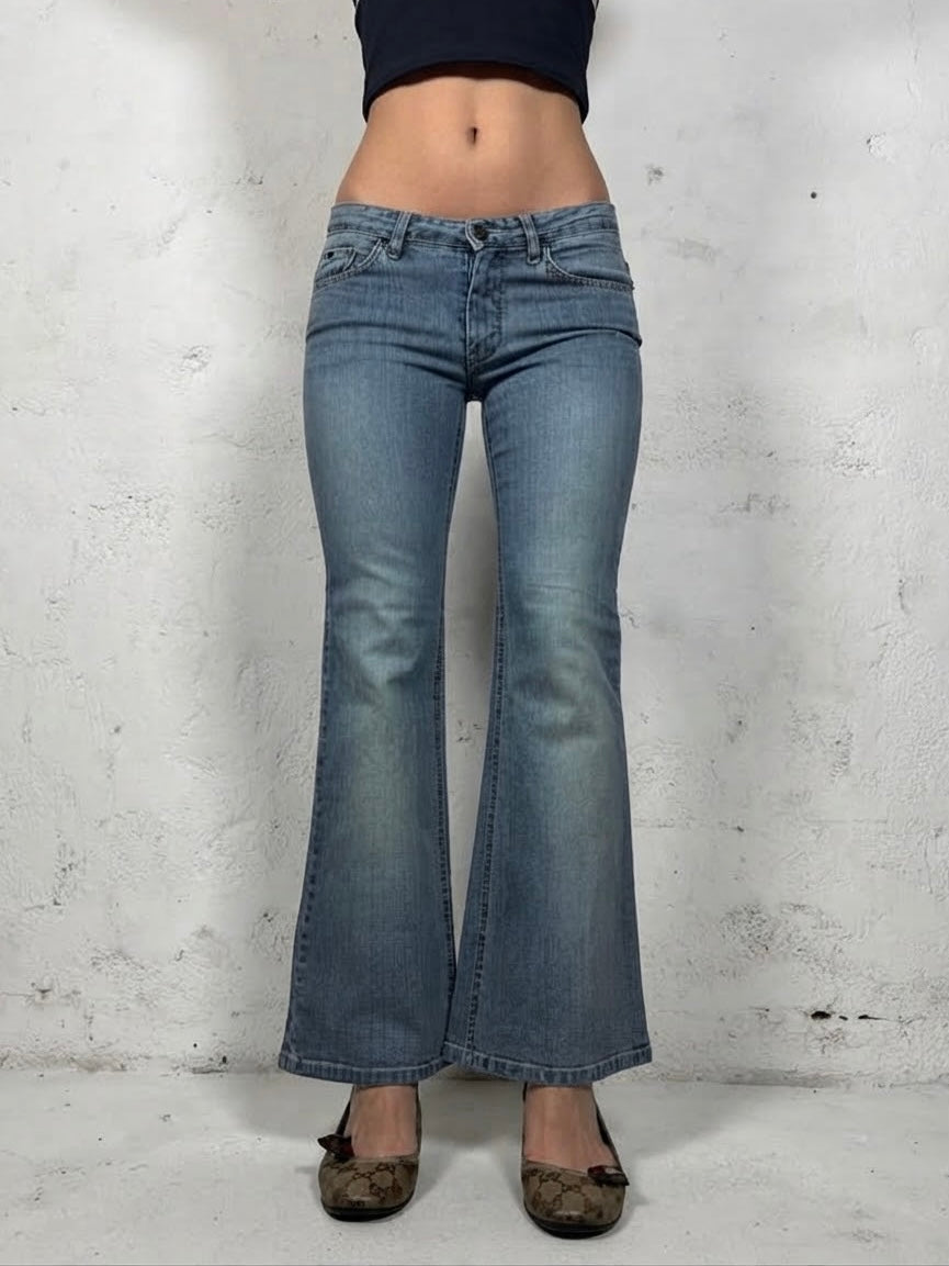 Blue denim low rise flared pants (S/M)