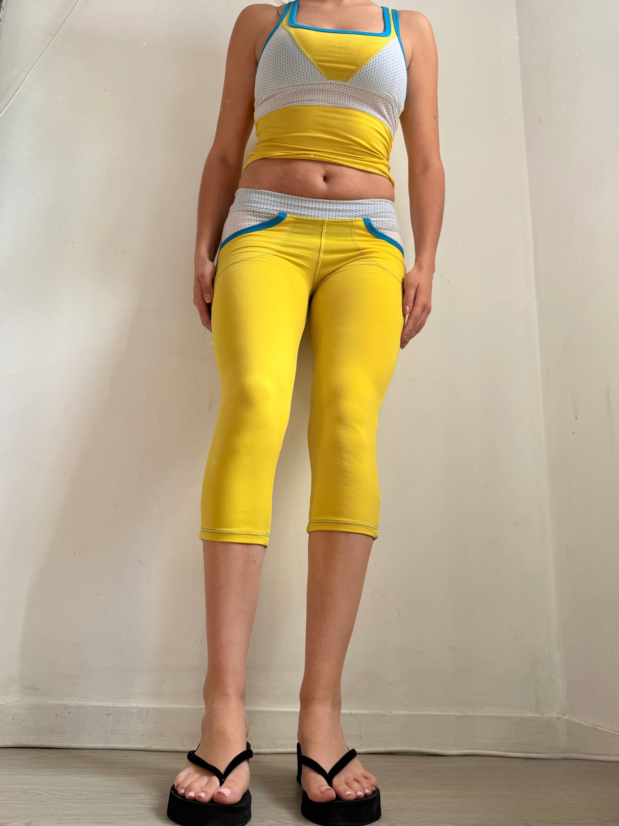 Yellow activewear capri pants + top set (XS)