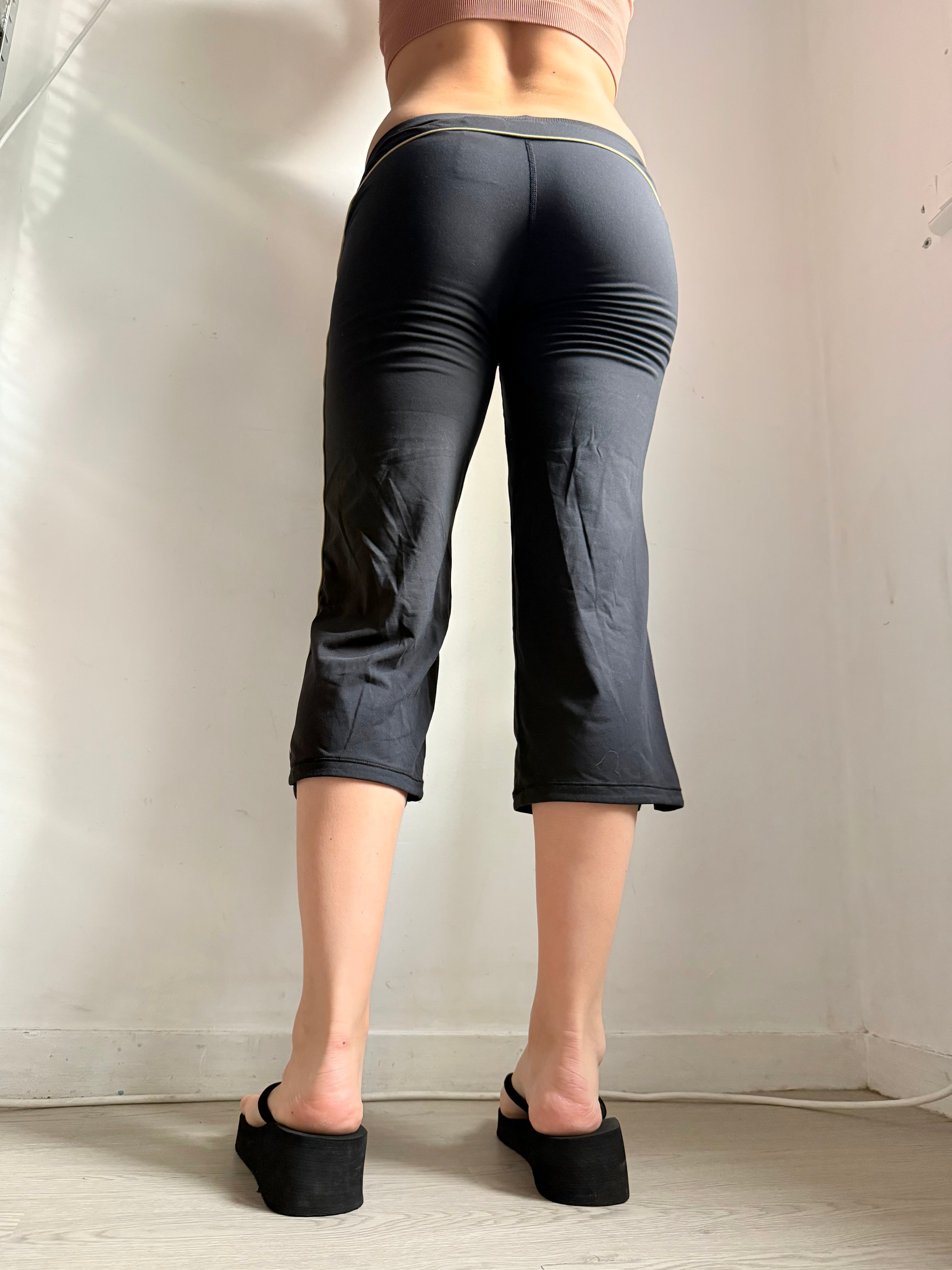 Black & gold capri leggings pants (XS)