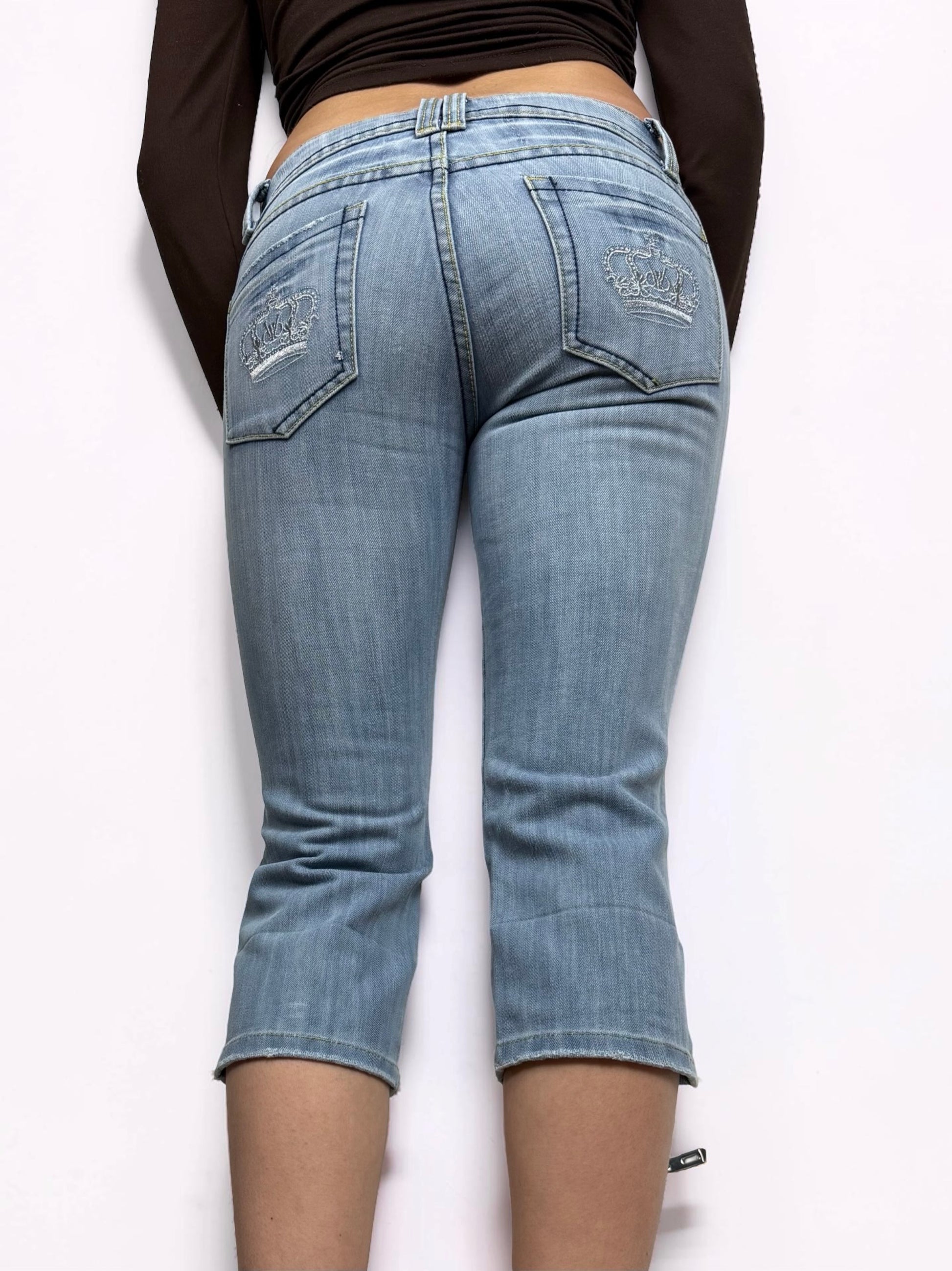 Blue denim cotton low rise crown capri pants (XS)