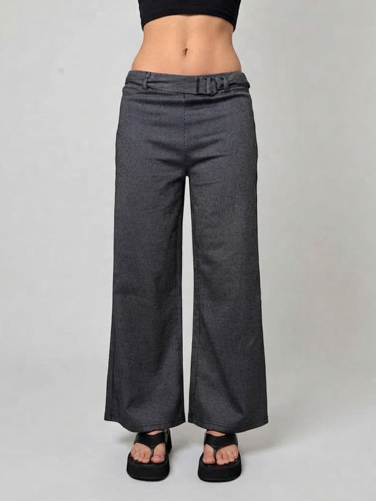 Grey low rise baggy pants with belt (S/M)