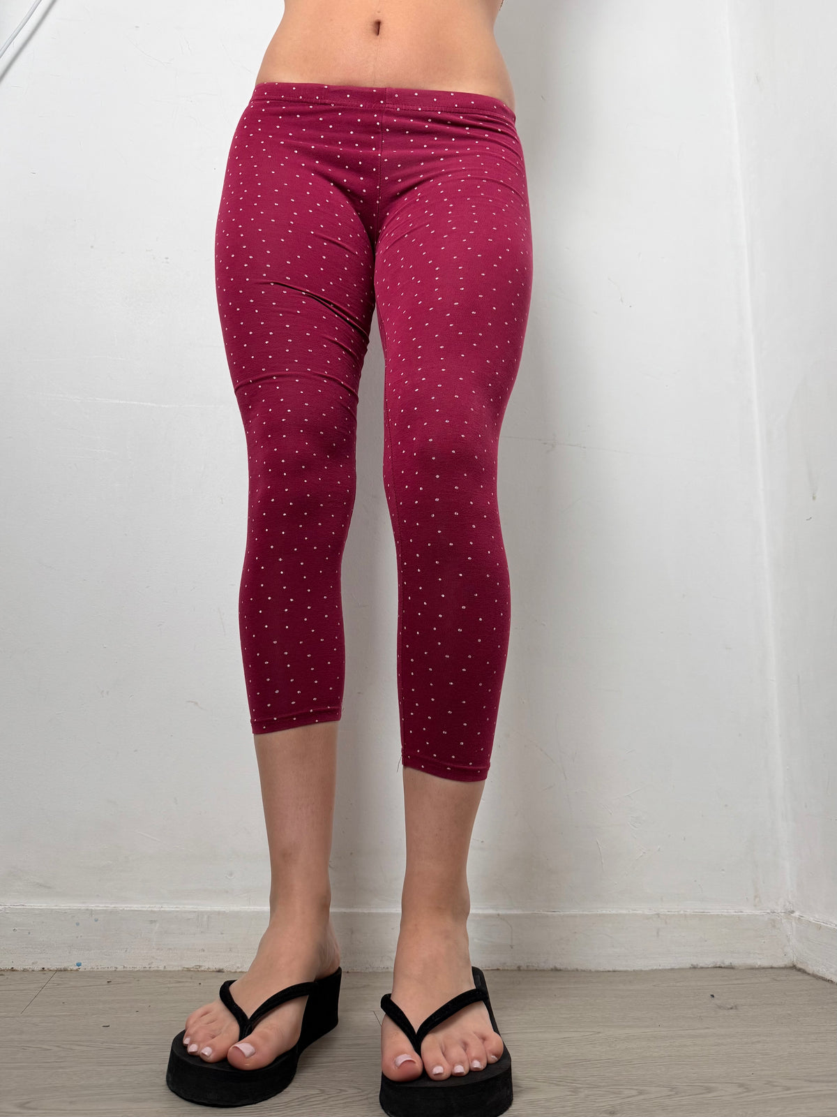 Burgundy polka dots leggings capri pants (XS)