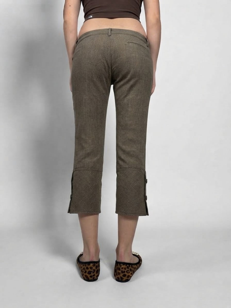 Brown check print low rise capri pants (M)