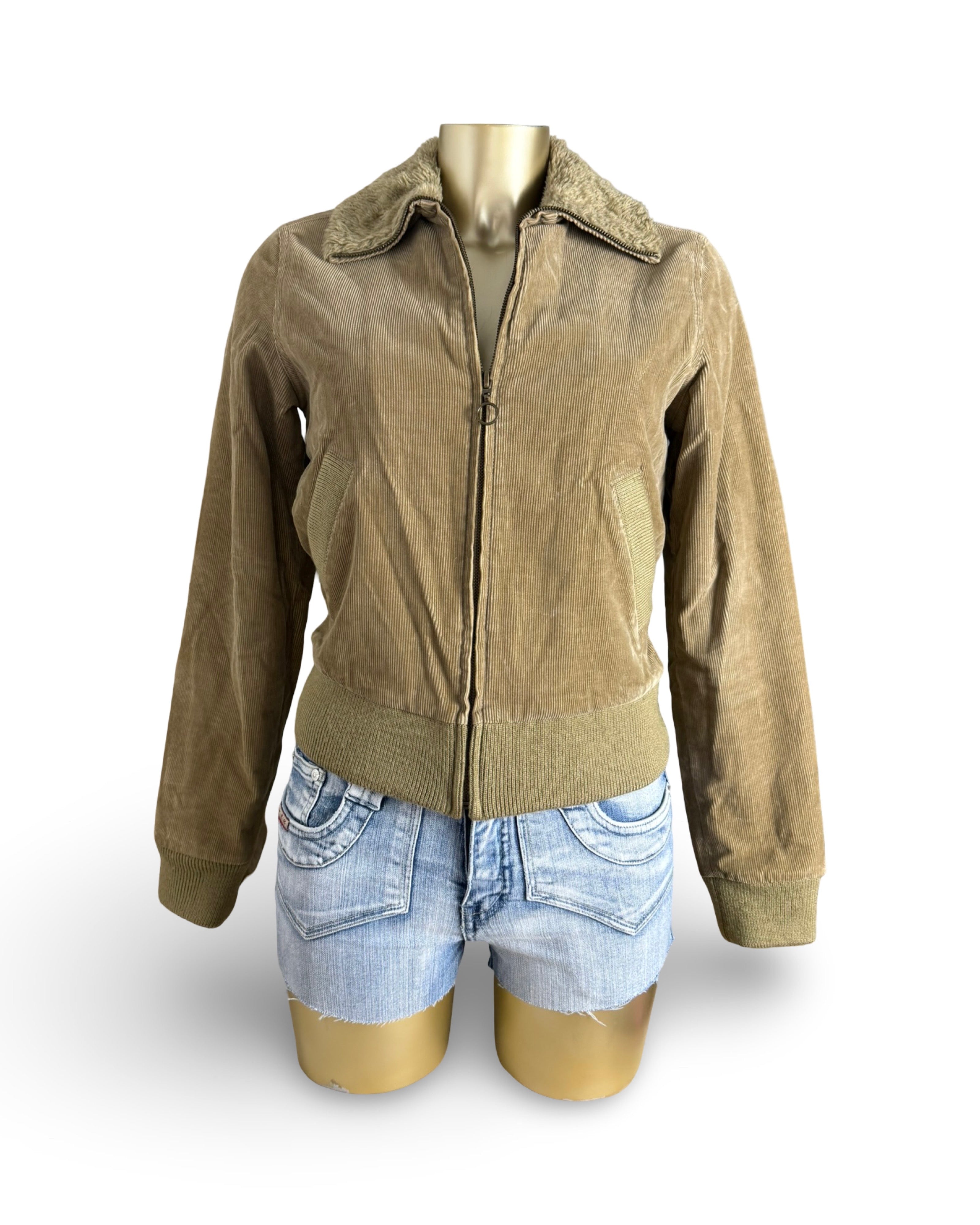 Beige ribbed inside faux fur biker jacket (M)