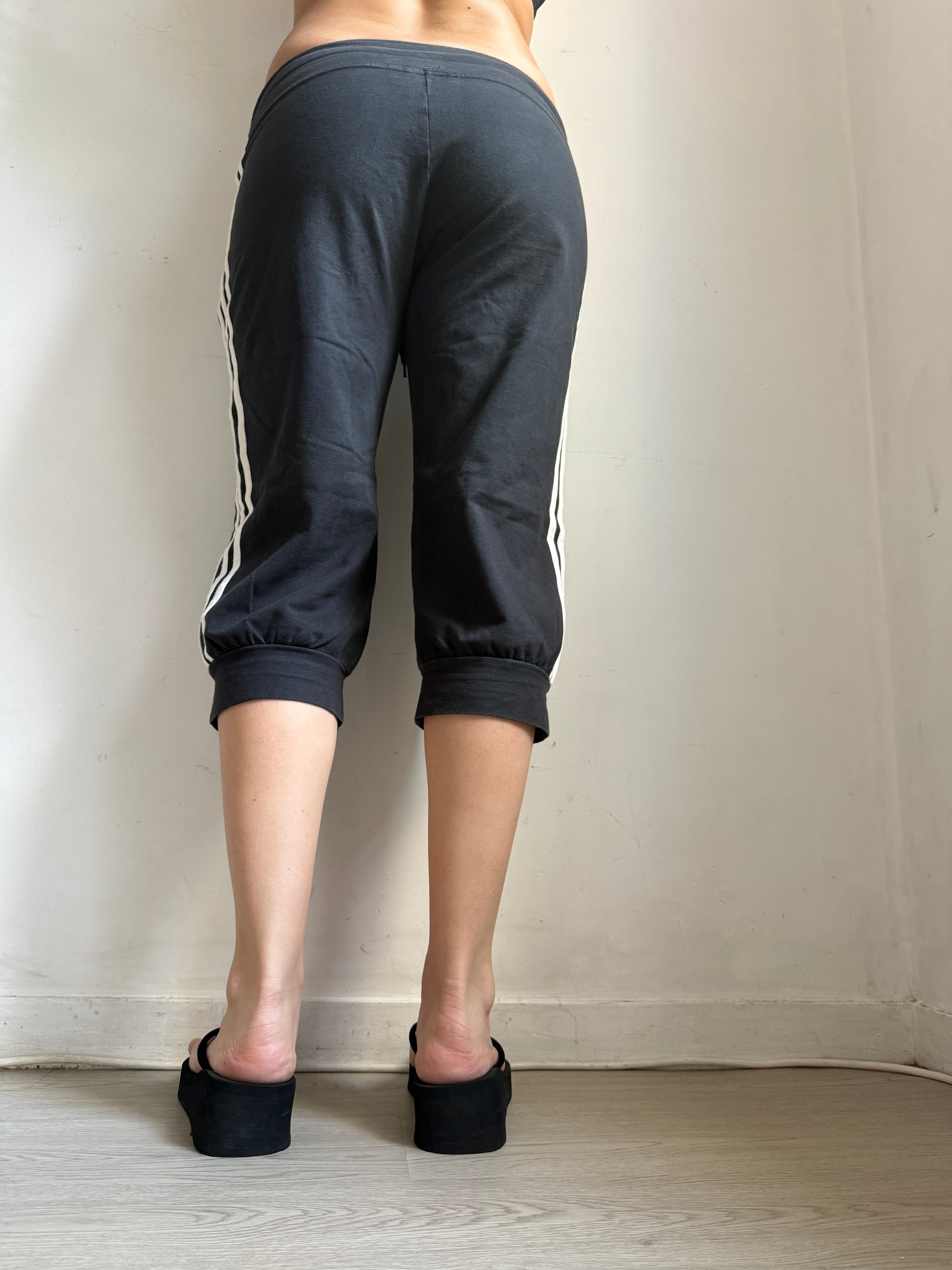 Black cotton capri pants (XL)