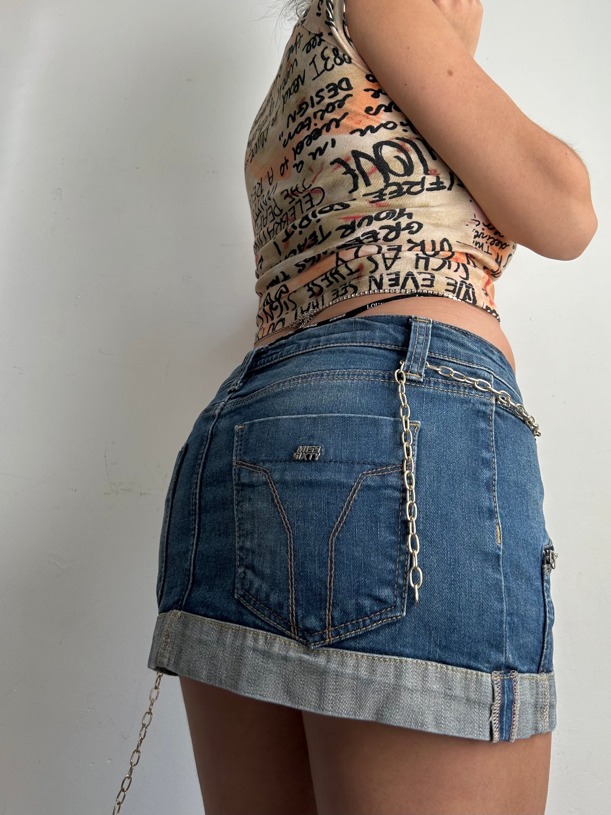 Blue denim y2k 90s vintage mini skirt with chain belt (M)