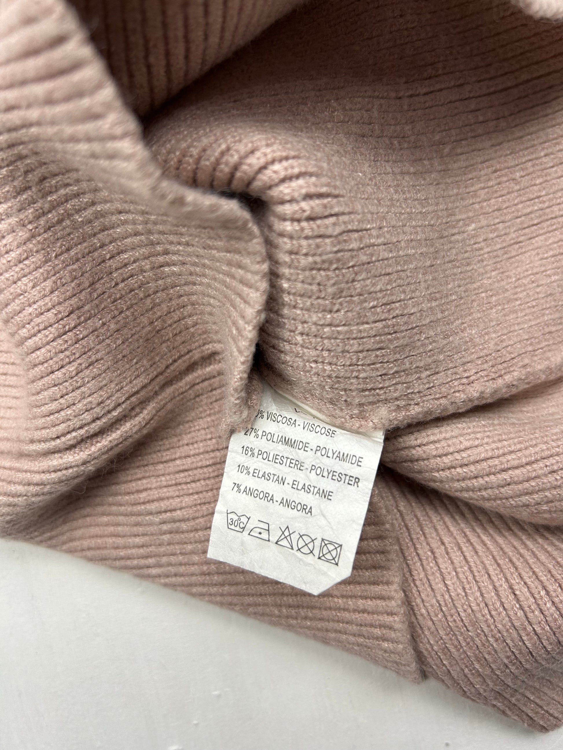 Baby pink bardot neck jumper (S/M)