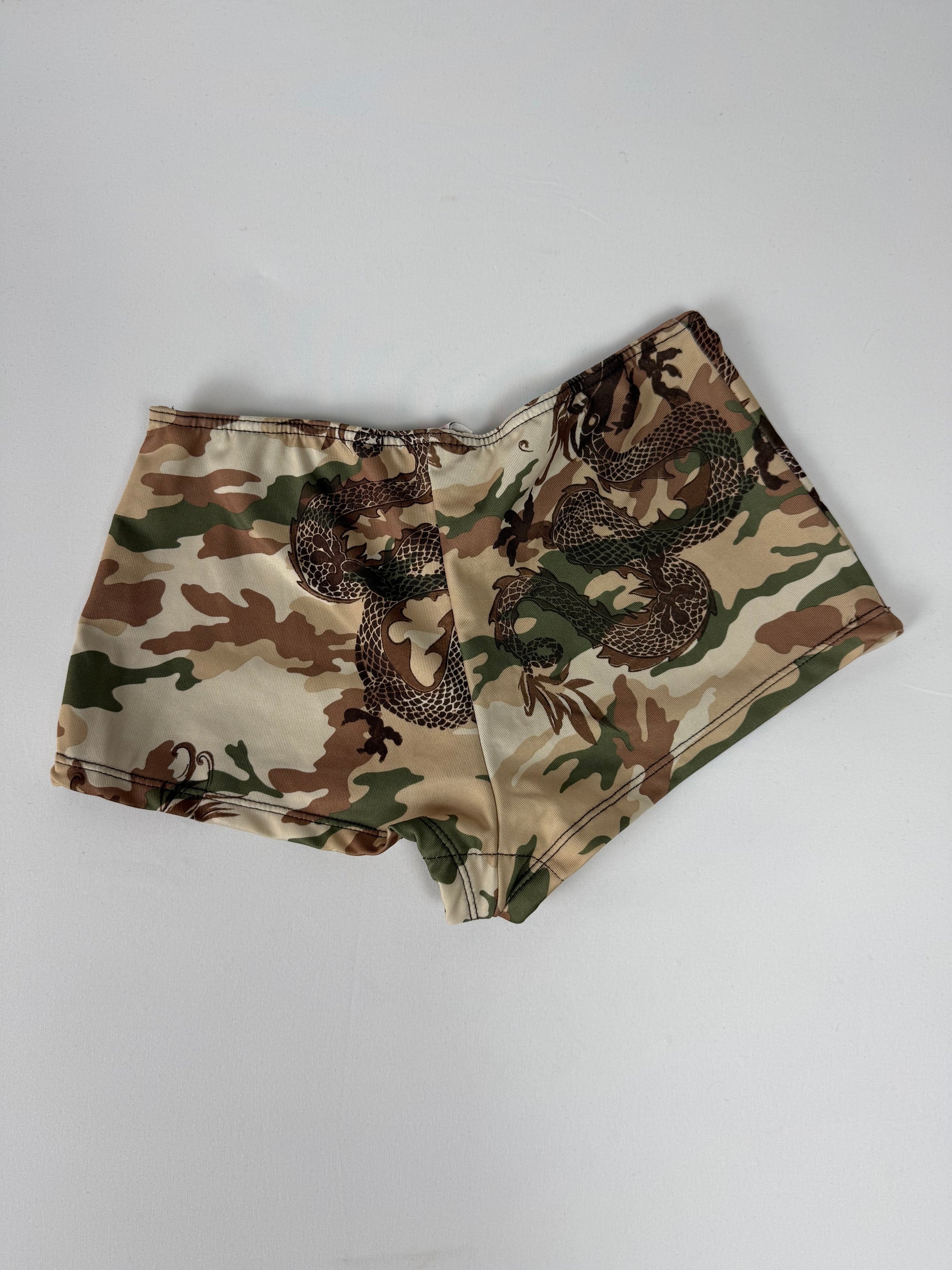 Camo khaki stretchy mini short (S)