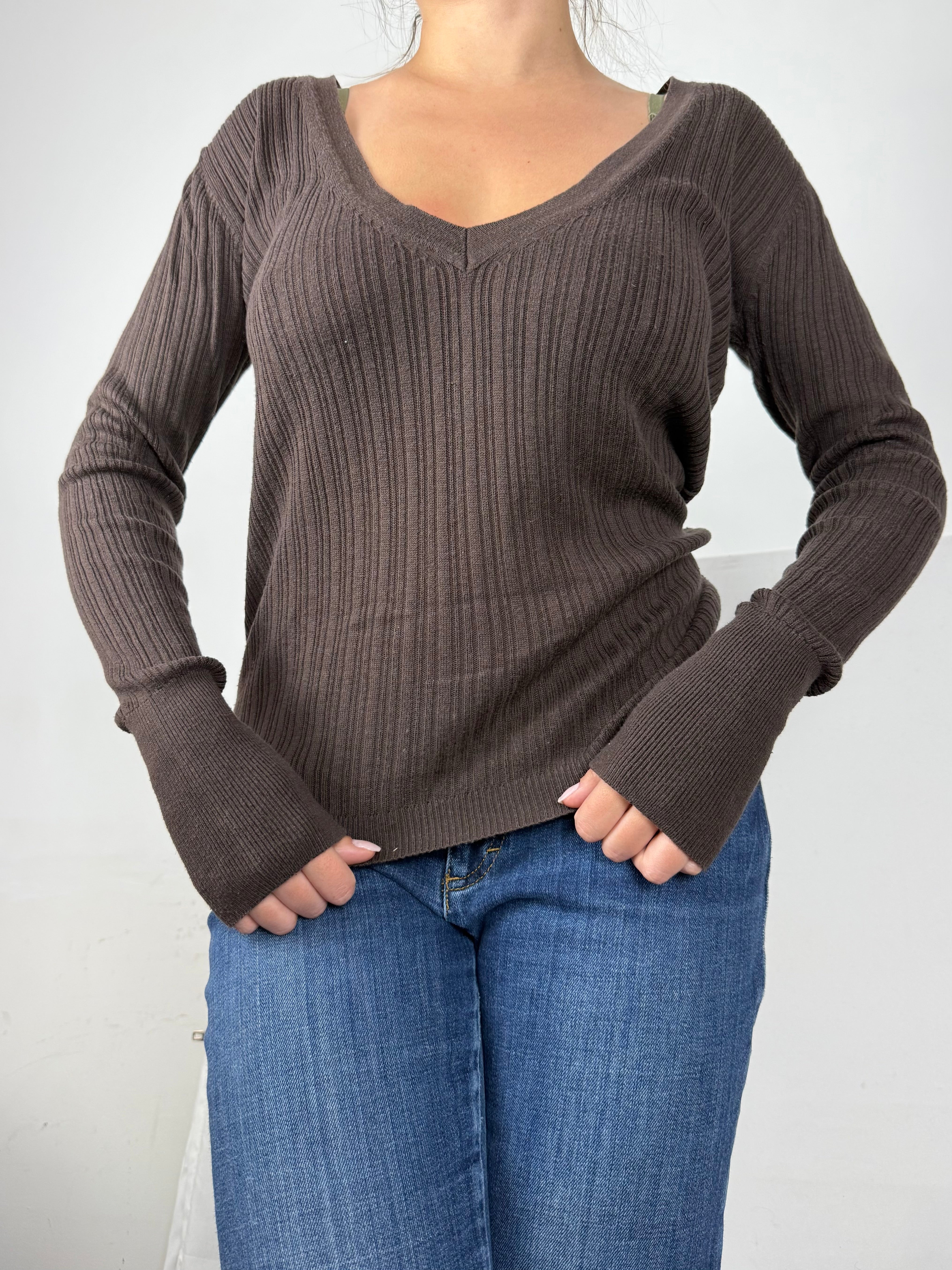 Brown ribbed V neck jumper (S/M)