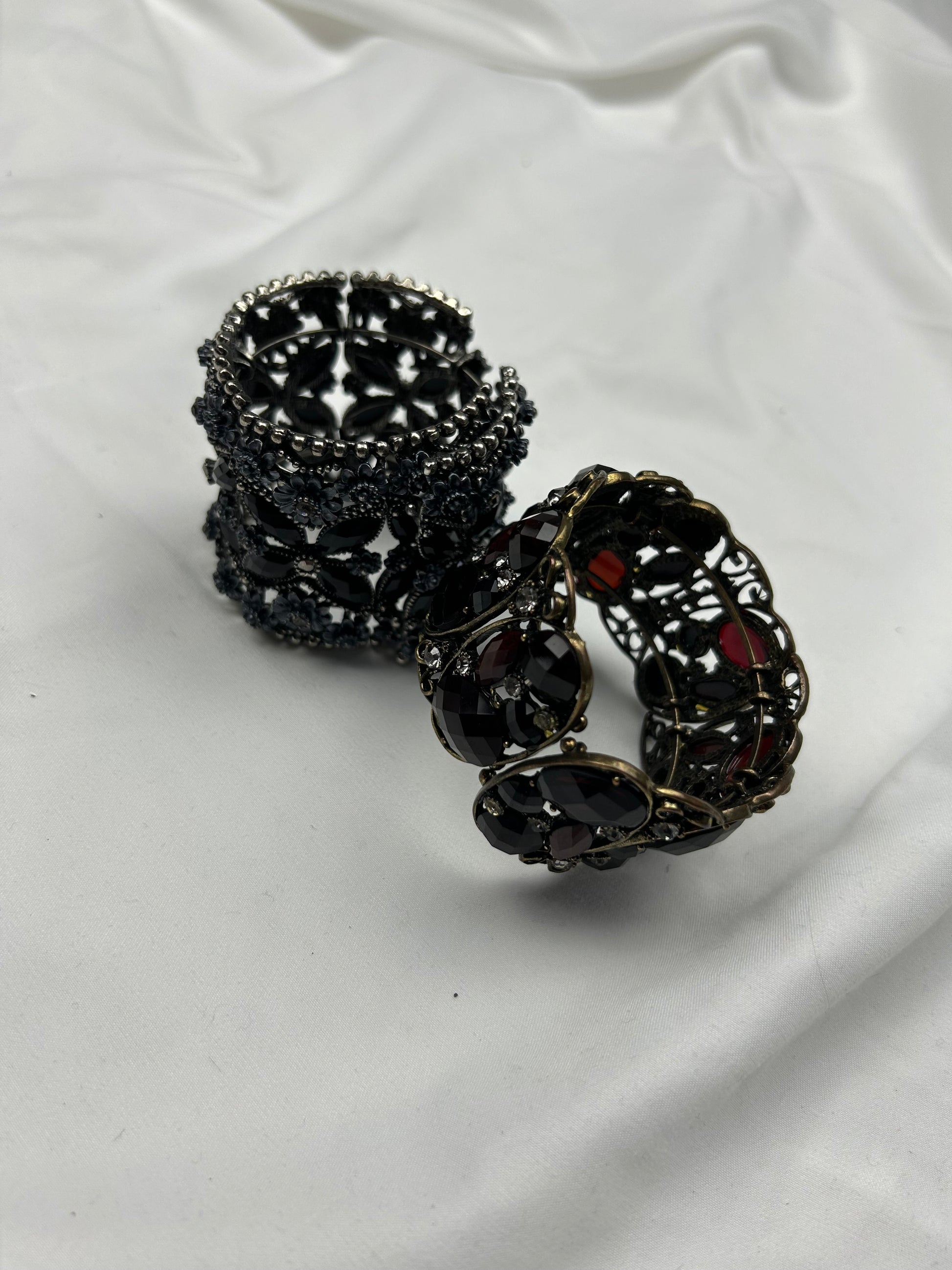 Gems pearls bangle bracelet