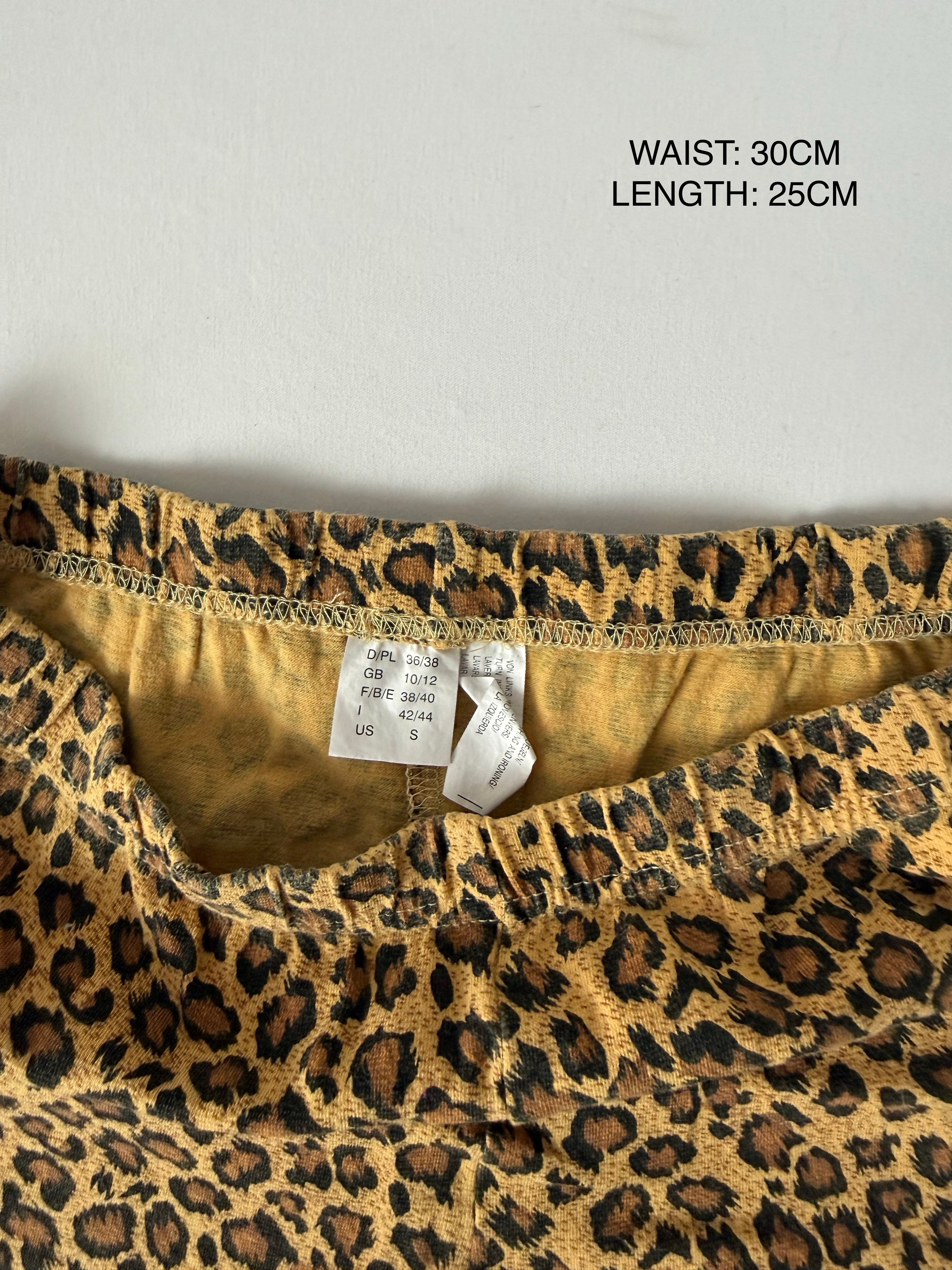 Beige animal print low rise mini short (S)