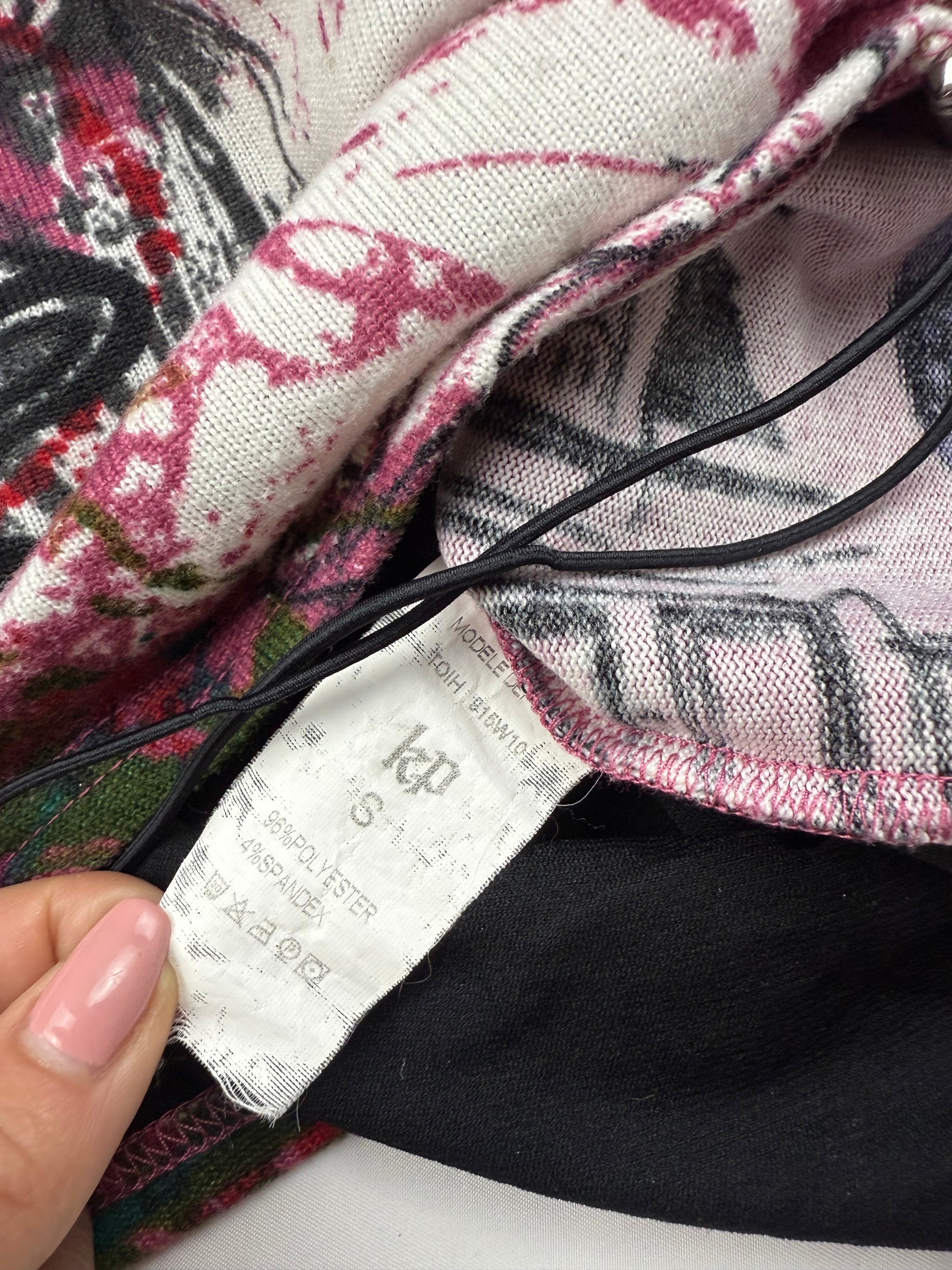 Burgundy graphic ruched sweatshirt (S/M)