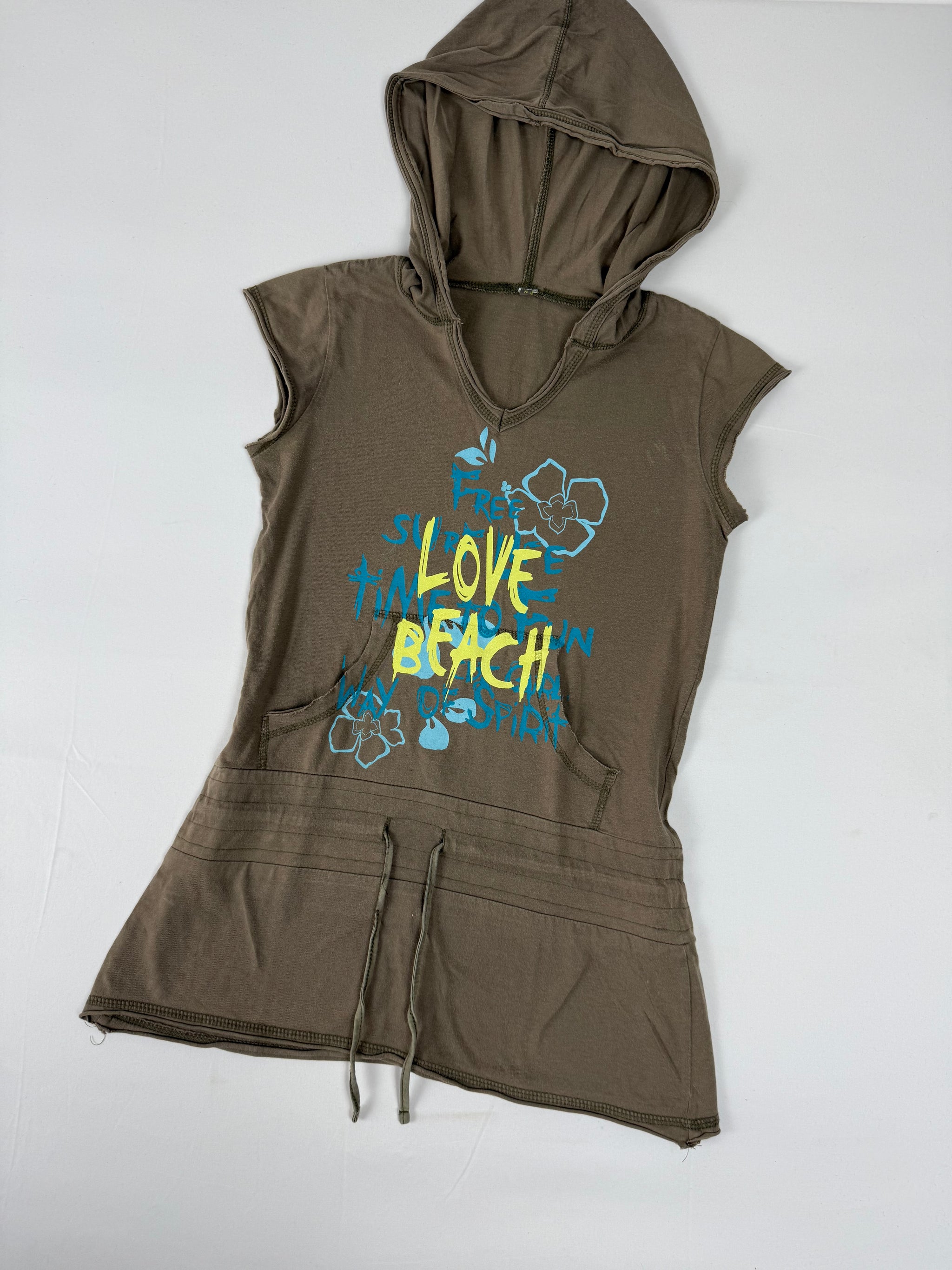 Khaki hooded graphic tee (M)