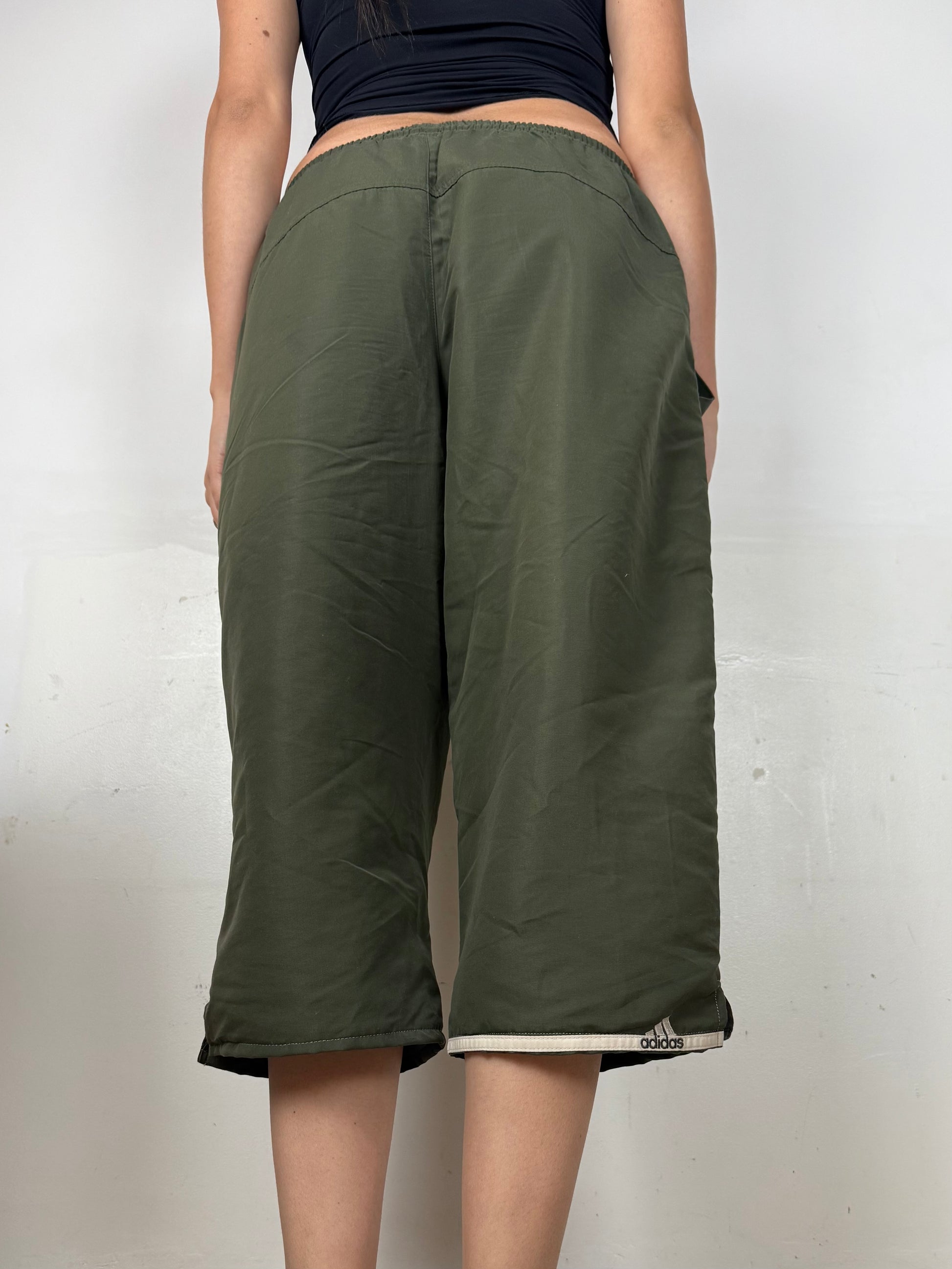 Khaki low rise capri joggers pants (S/M)