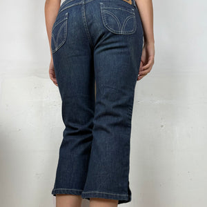 Navy denim low rise capri pants (M)