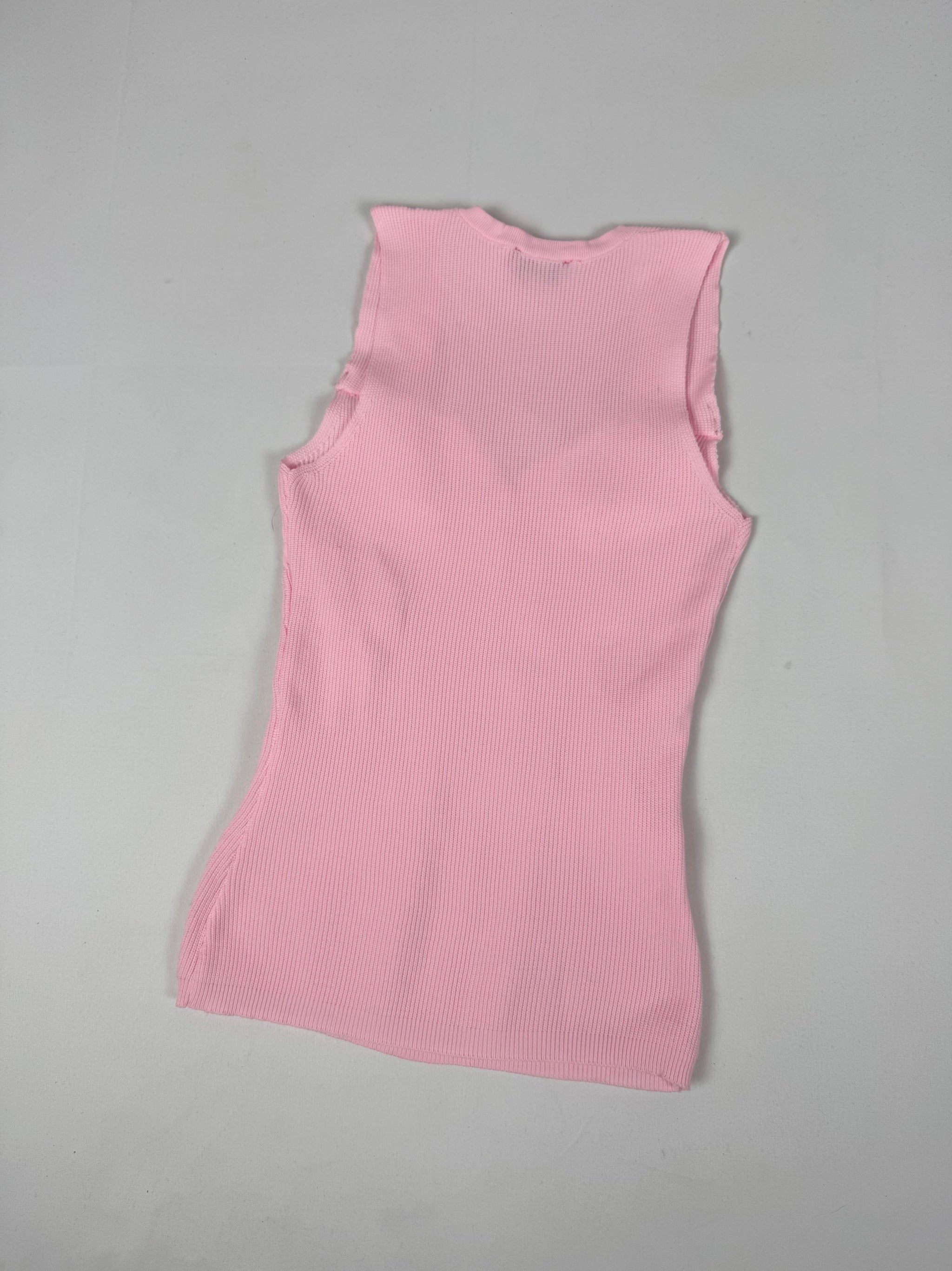 Pink knitted tight fit tank top (XS)