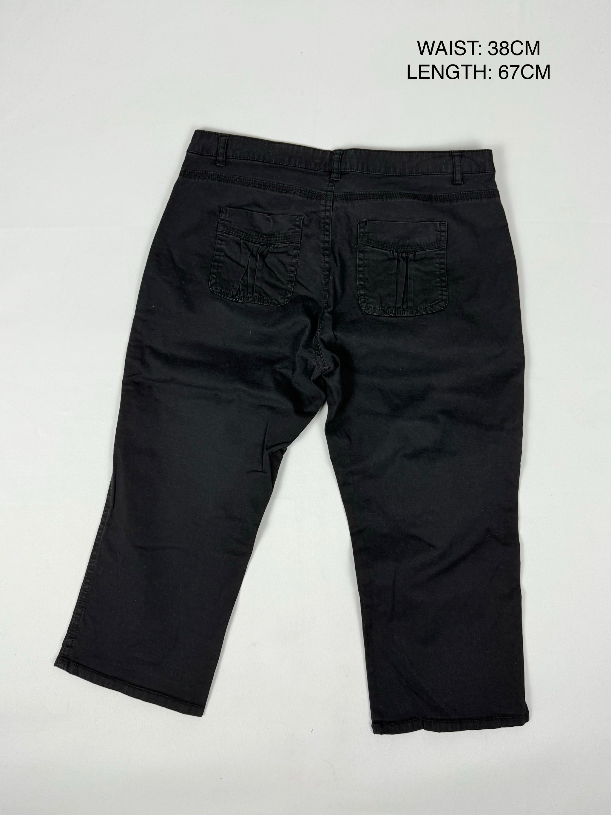 Black low rise cotton capri pants (S)
