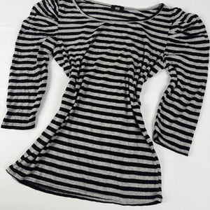 Grey striped long sleeves top (M/L)