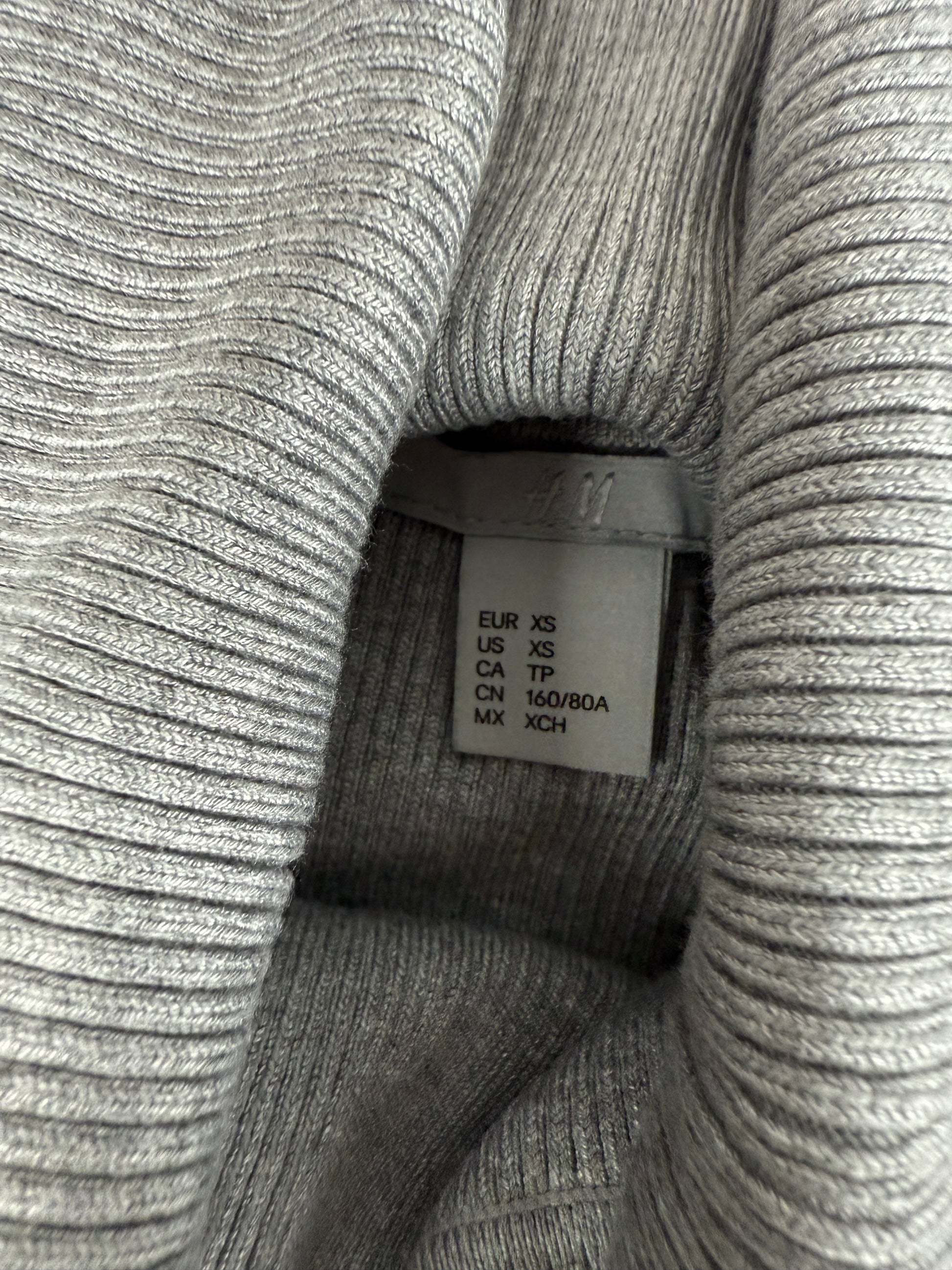 Grey ribbed turtleneck jumper (XS/S)