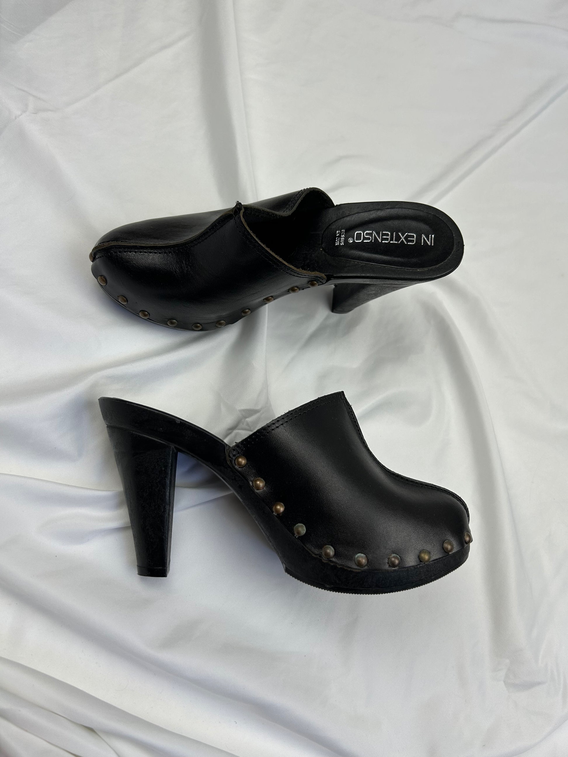 Black 100% leather clogs heels (38)