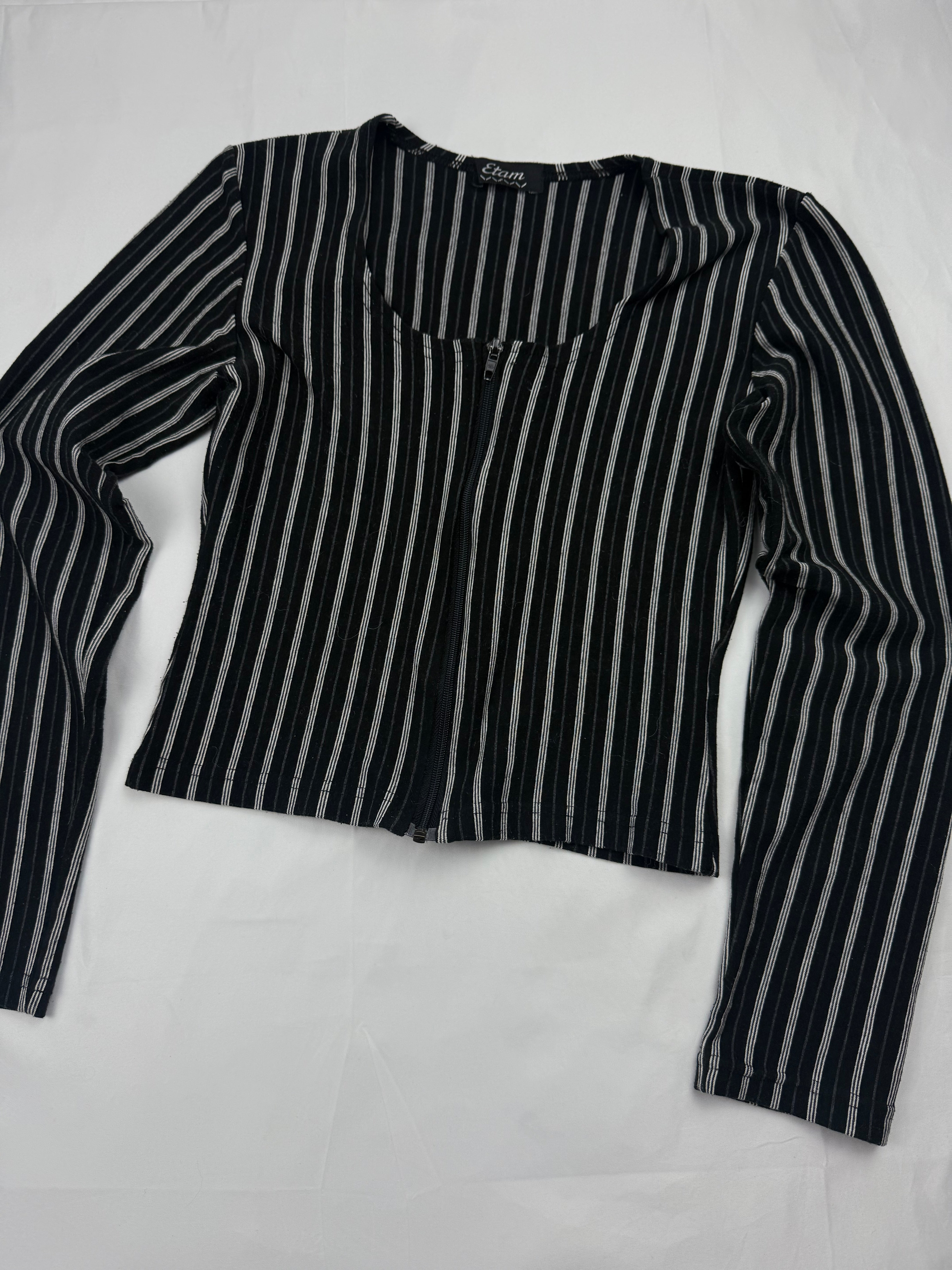 Black striped zip up long sleeves top (S/M)