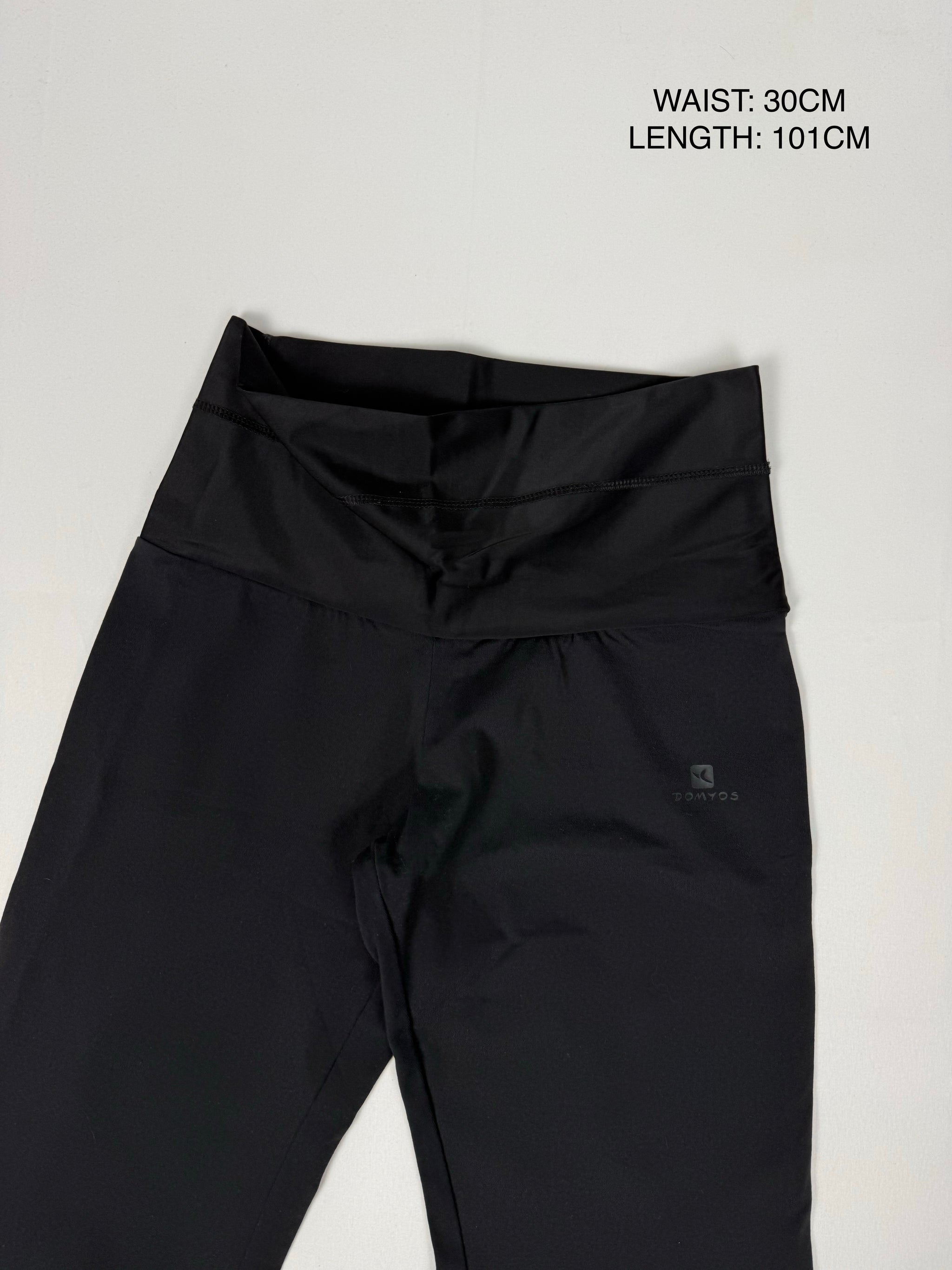 Black activewear stretchy flare pants (XS)