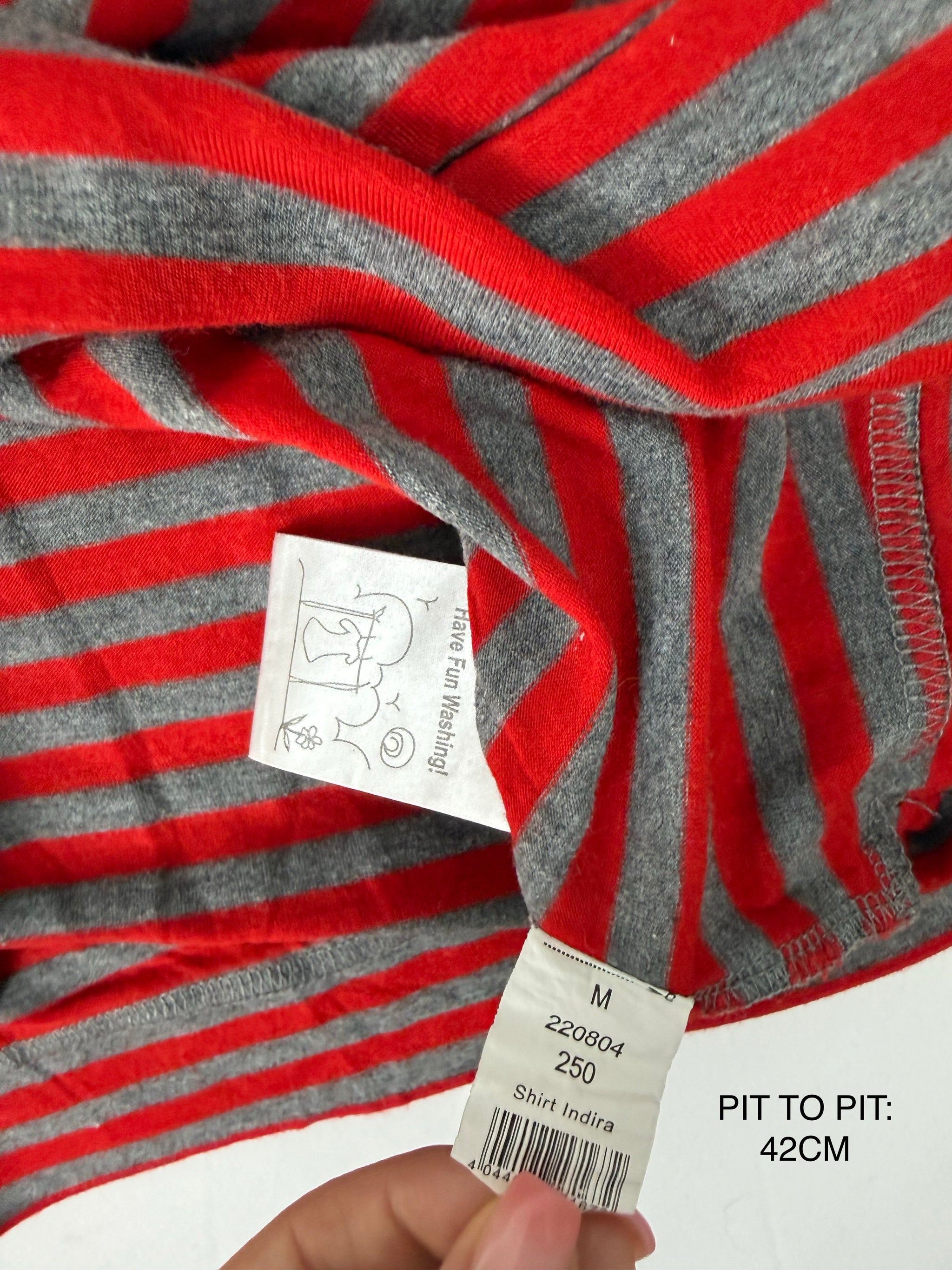 Red striped graphic cotton tee (L)
