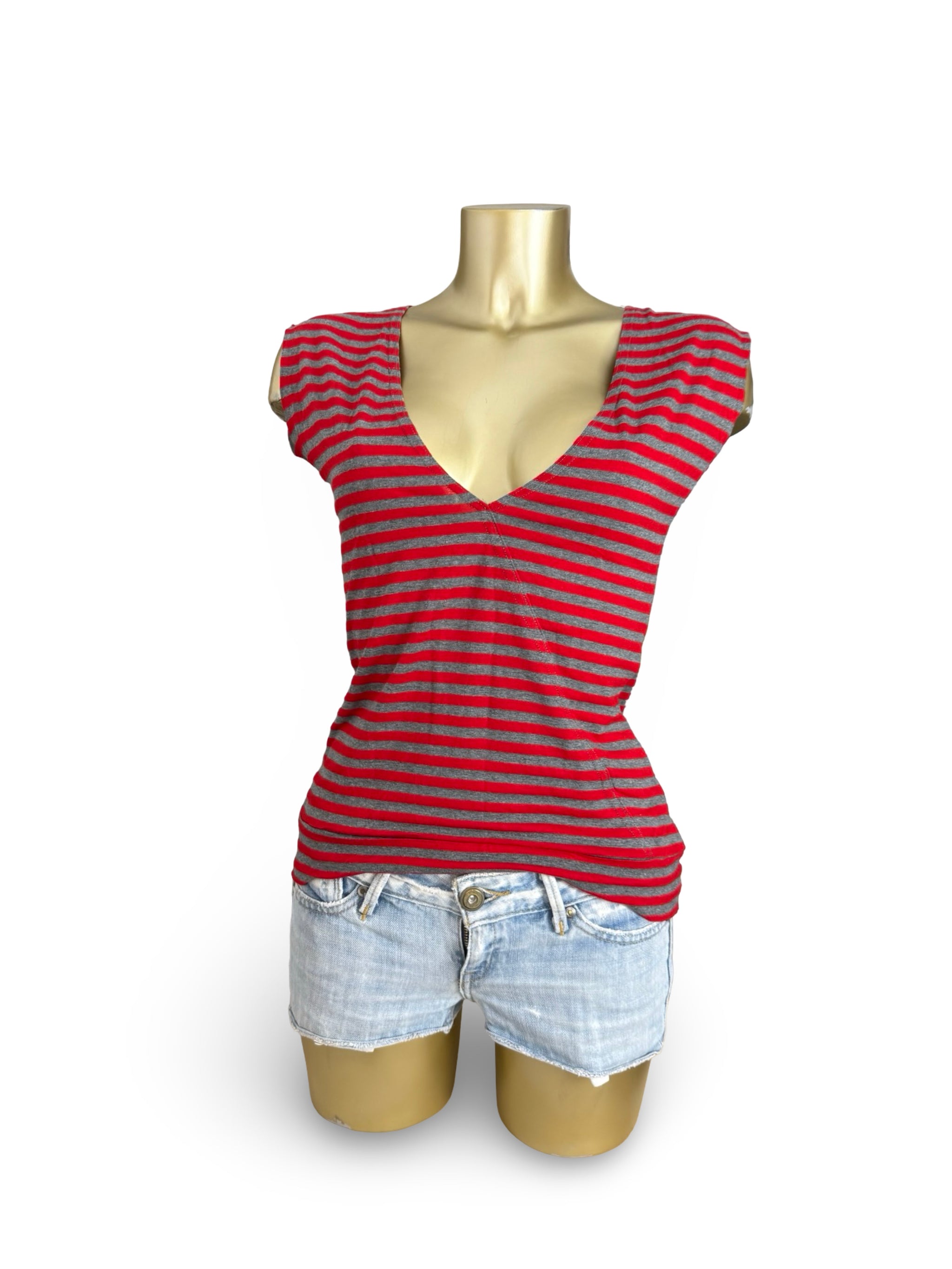 Red striped graphic cotton tee (L)