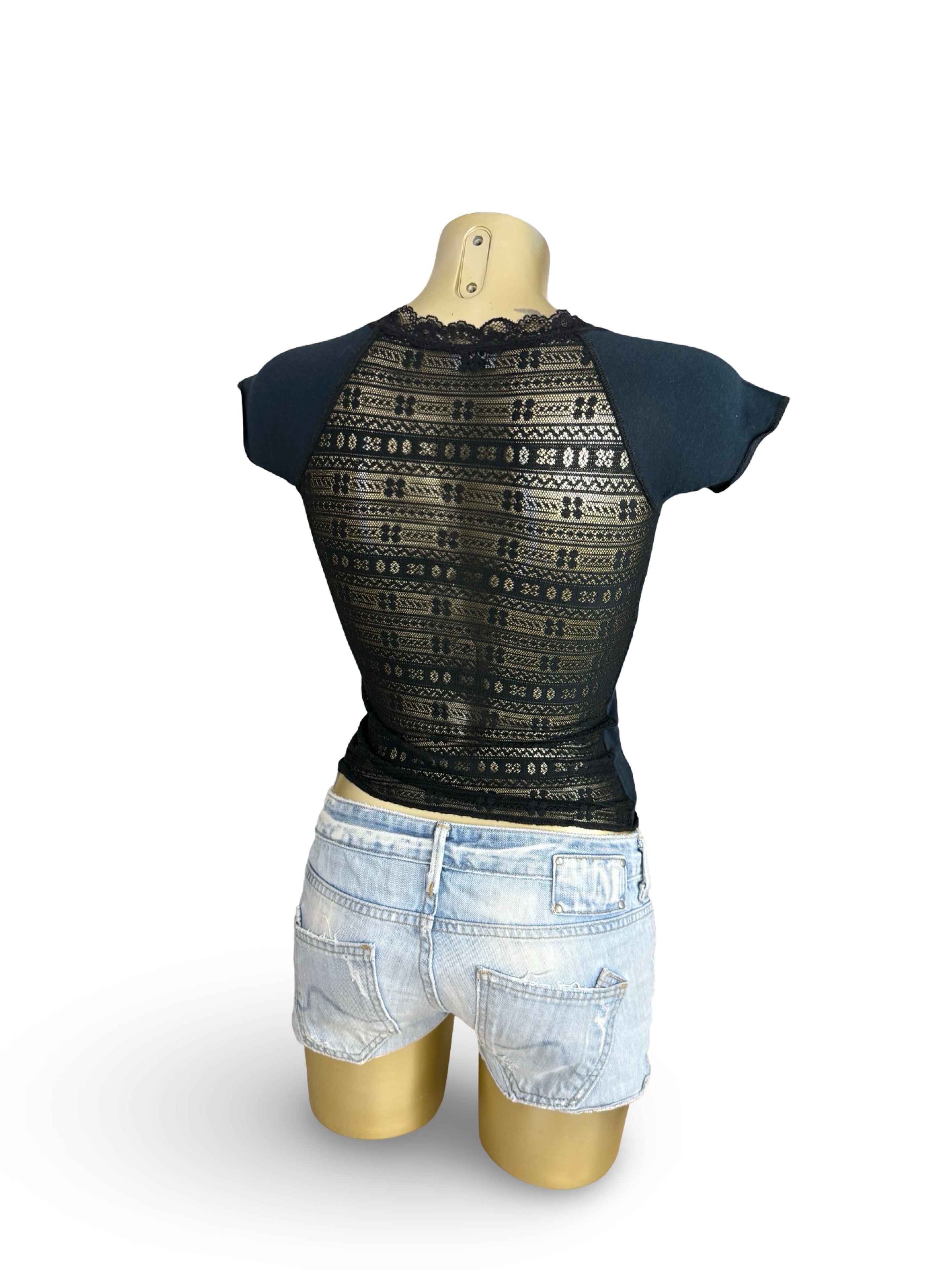 Black graphic tee (XS)