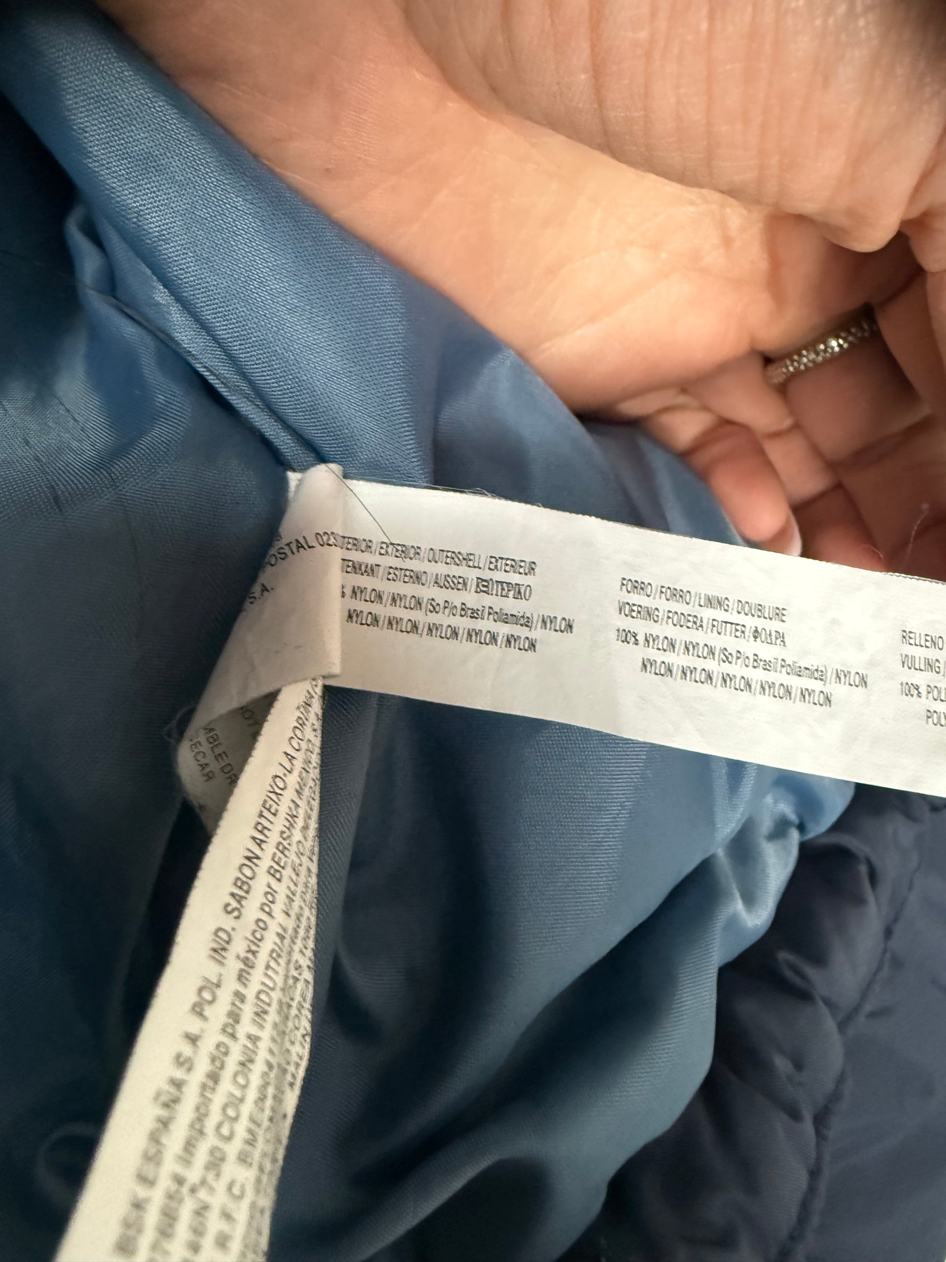 Blue hooded puffer jacket (M)