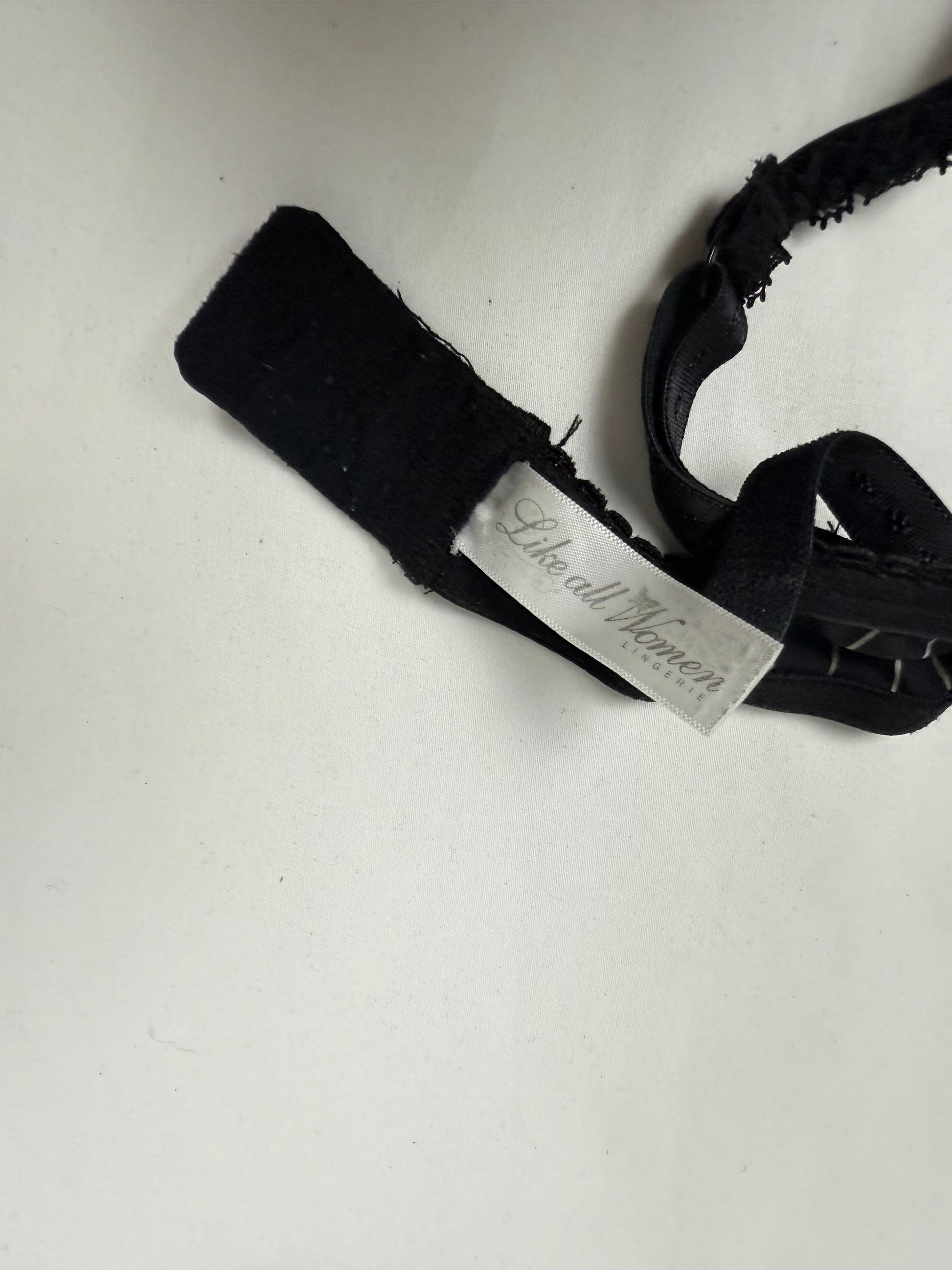 Black lace up striped balcony vintage bra (90C)