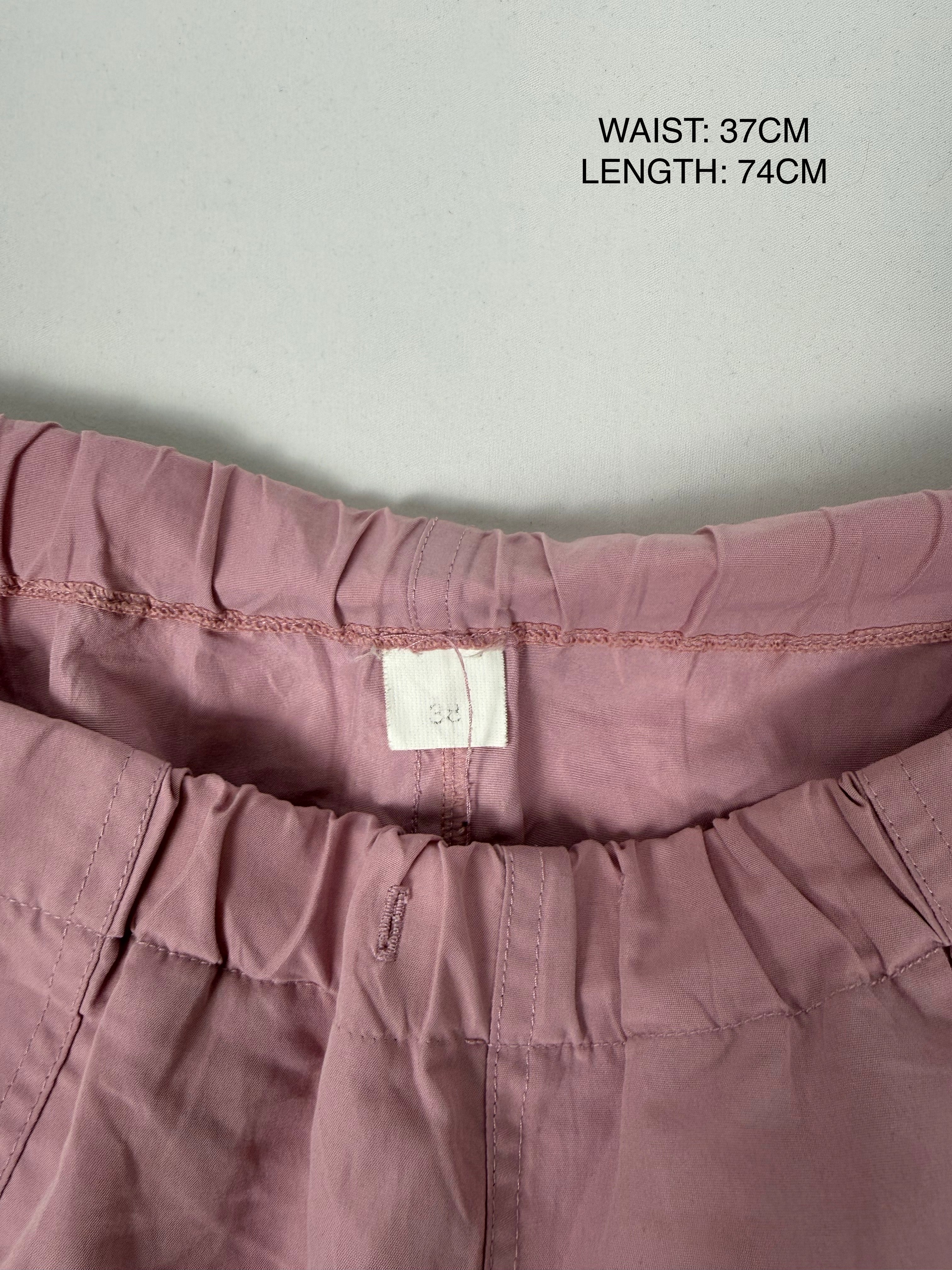 Baby pink activewear capri pants (M)