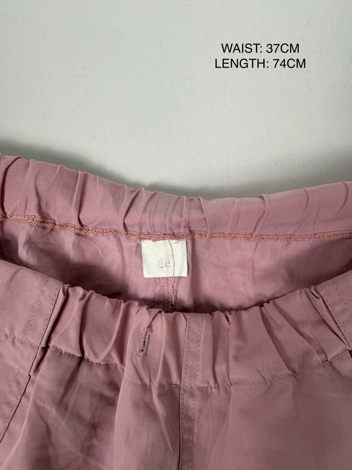 Baby pink activewear capri pants (M)