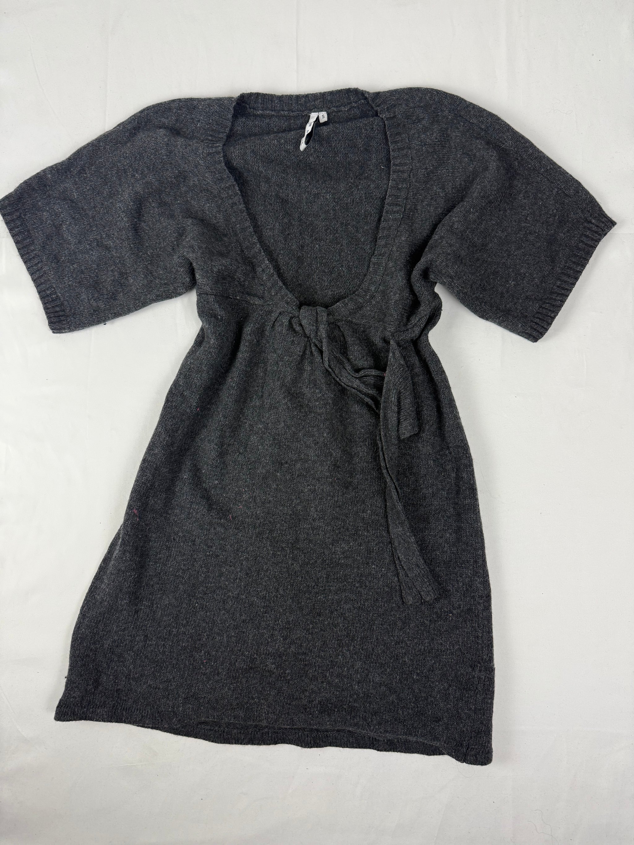 Grey short sleeves tie up knitted mini dress (S/M)