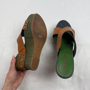 Brown logo wedge mules heels (39)