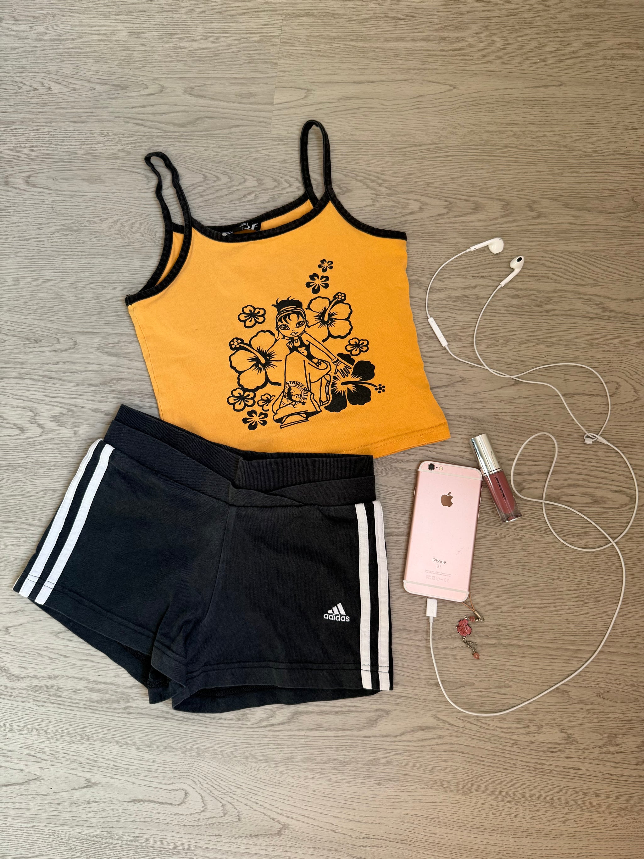 Black activewear low rise mini short (XXS)