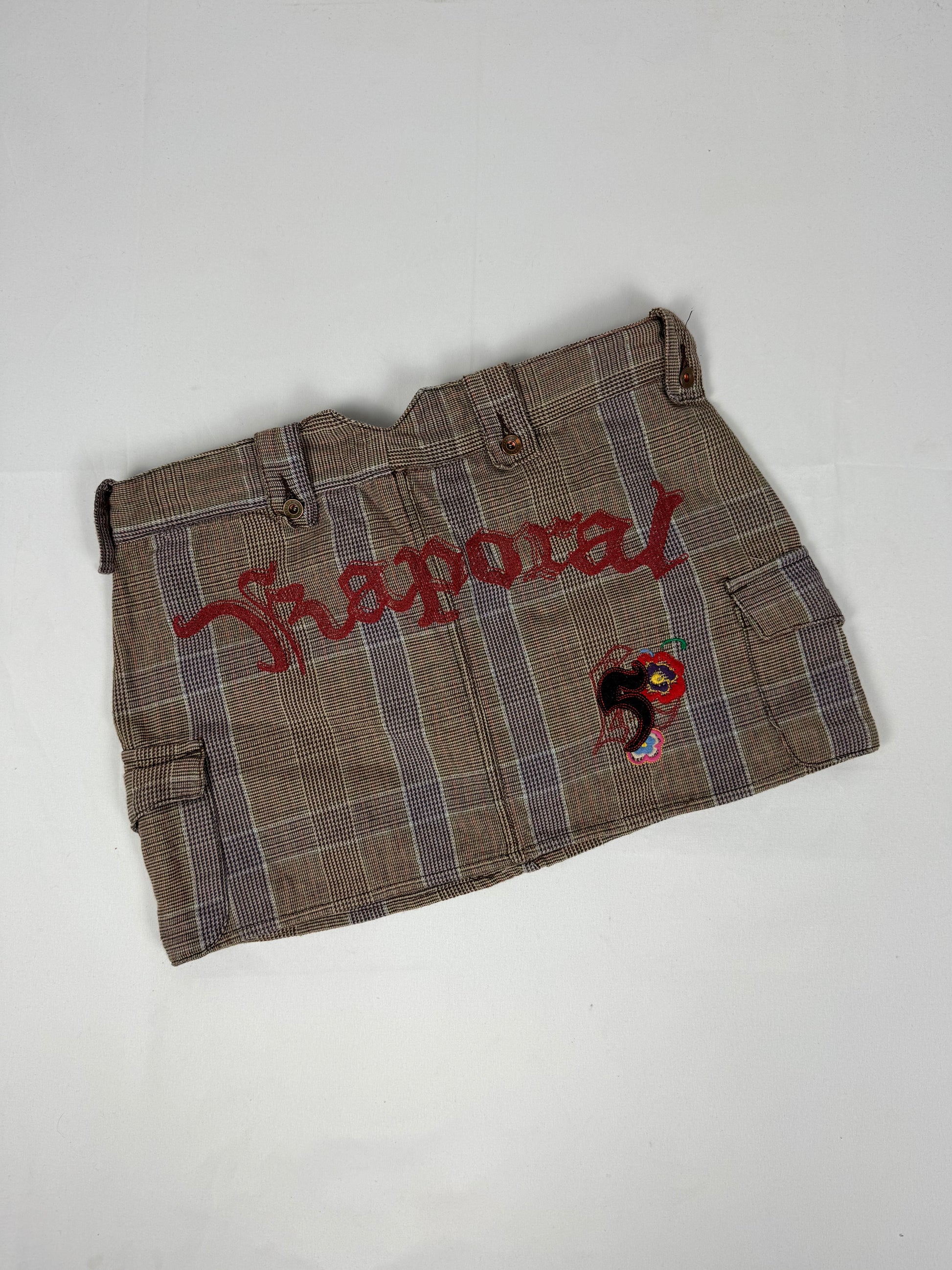 Beige check print low rise cargo mini skirt (S/M)