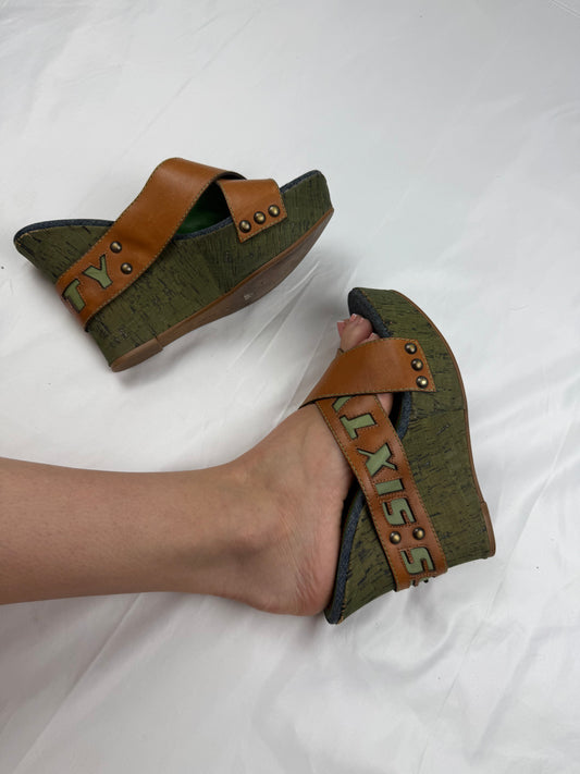 Brown logo wedge mules heels (39)