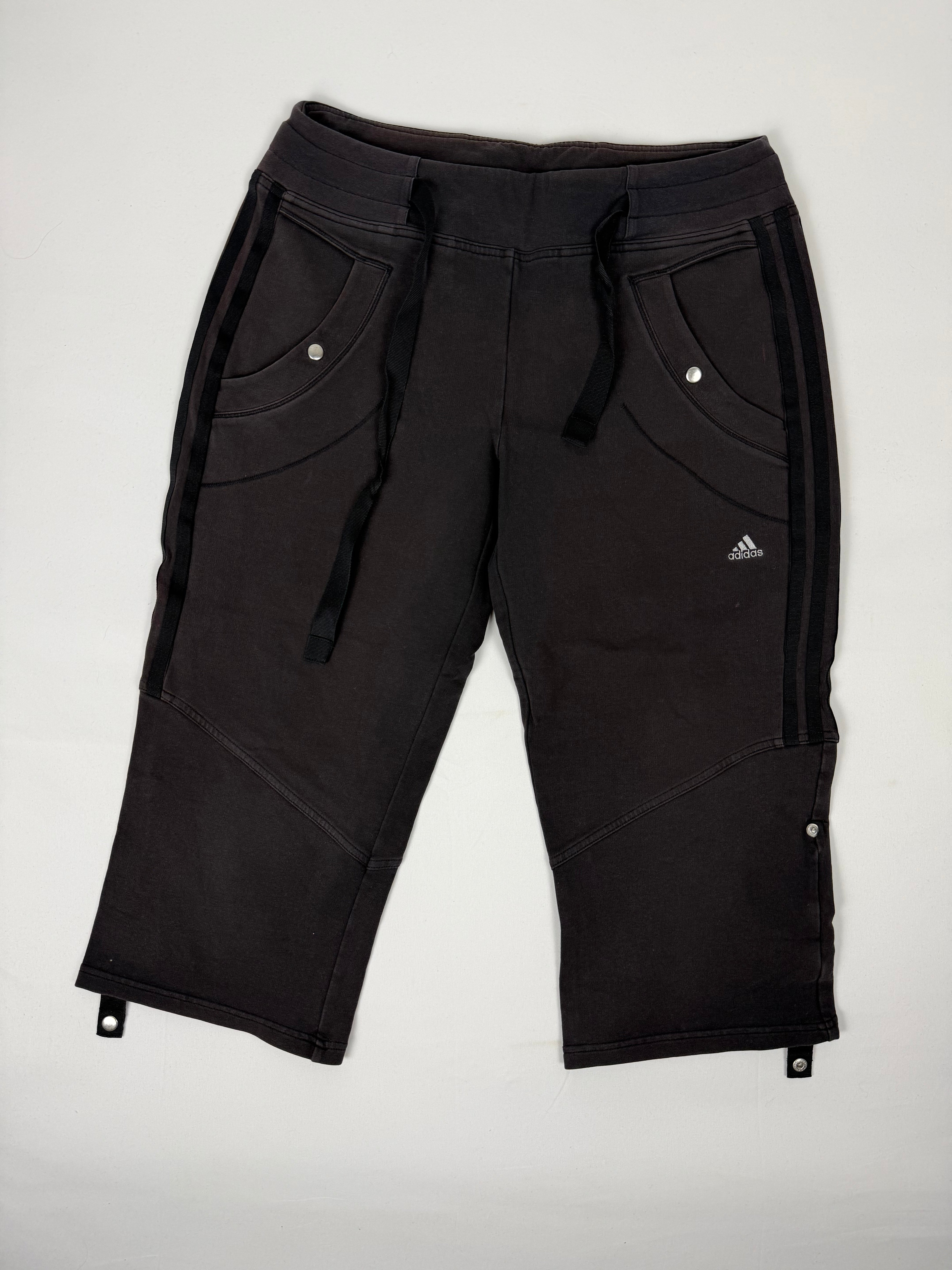 Black activewear capri pants (L)