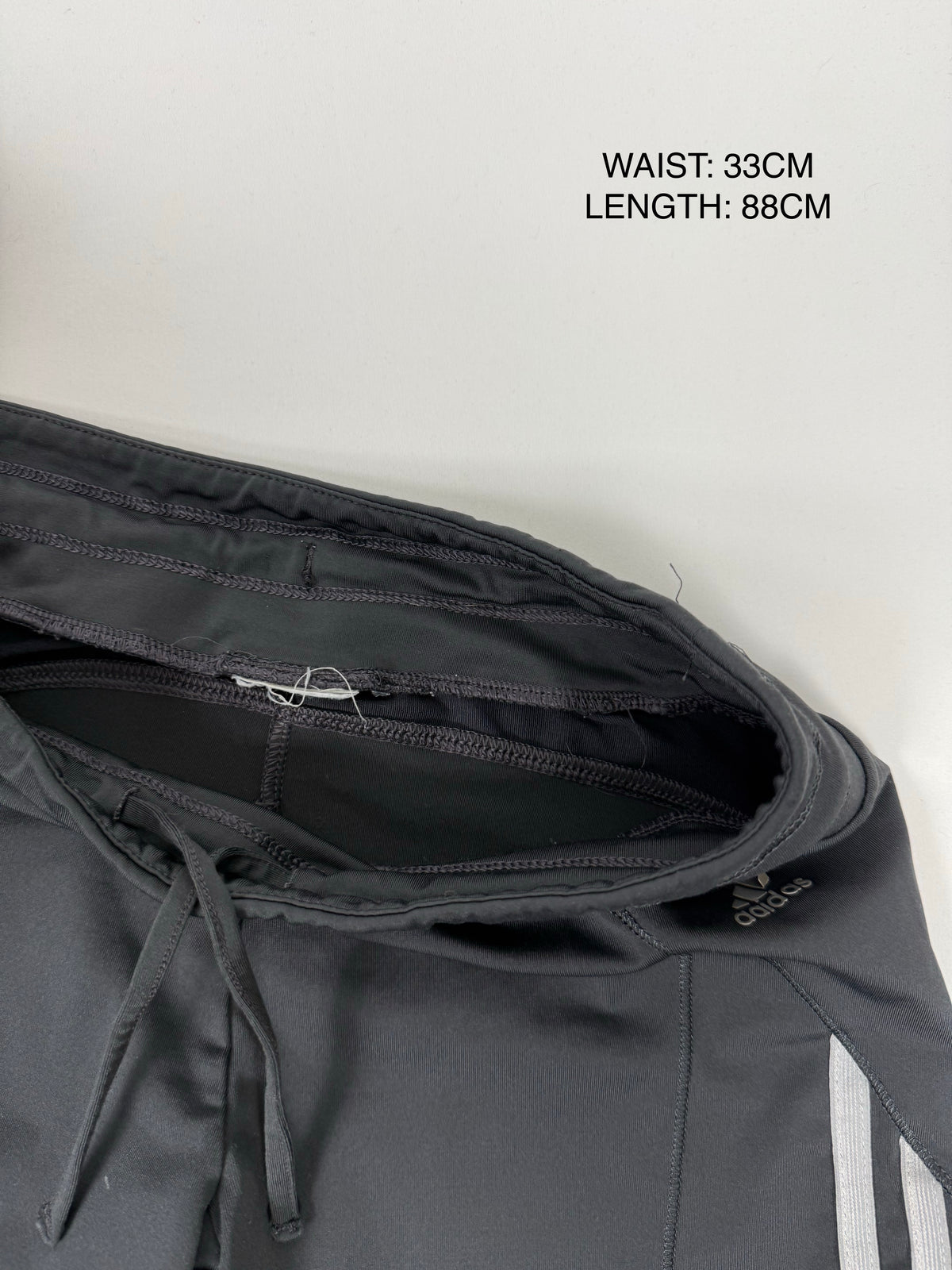 Grey low rise capri pants (S)