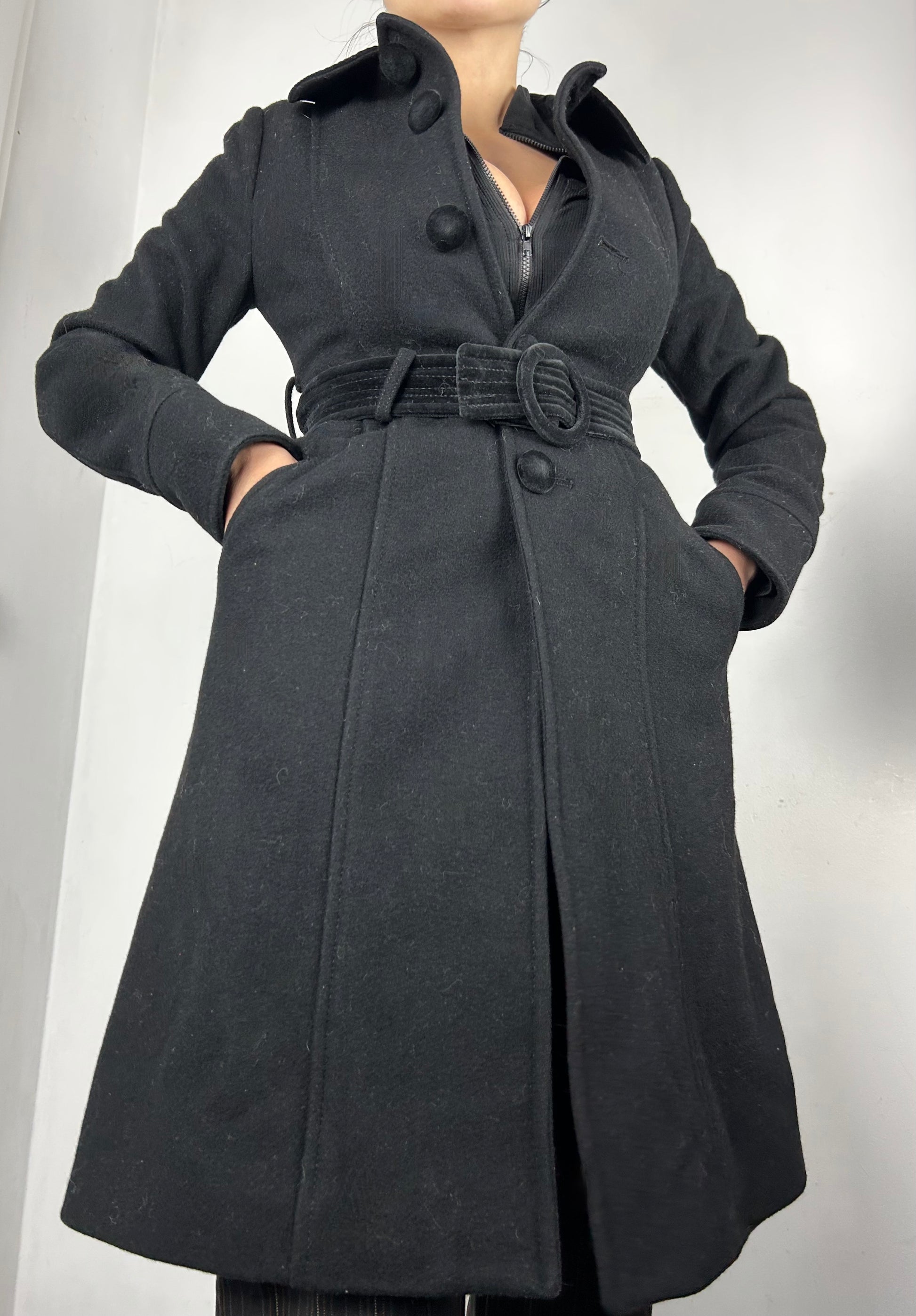 Black wool long sleeves coat with belt (S)