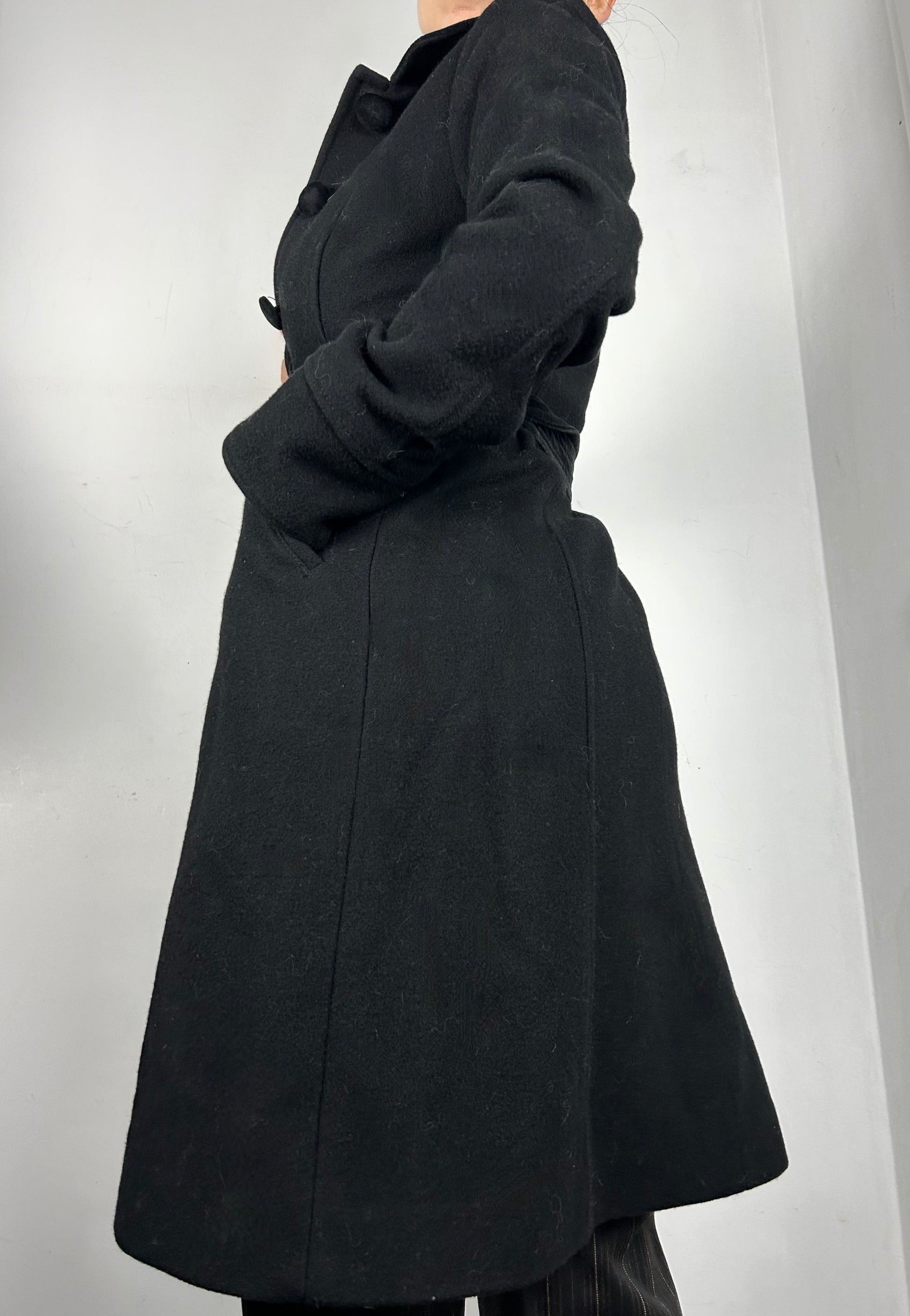 Black wool long sleeves coat with belt (S)