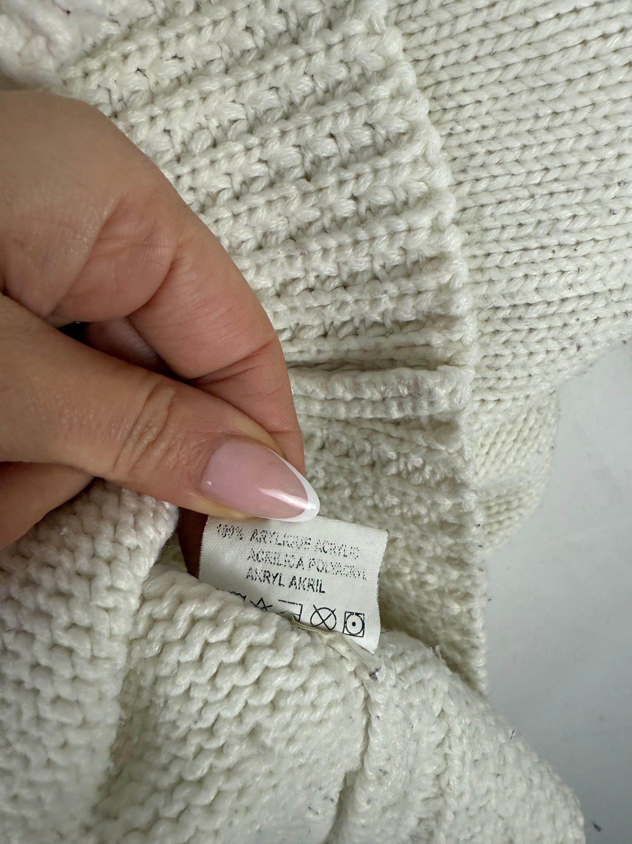 White turtleneck jumper (XS)